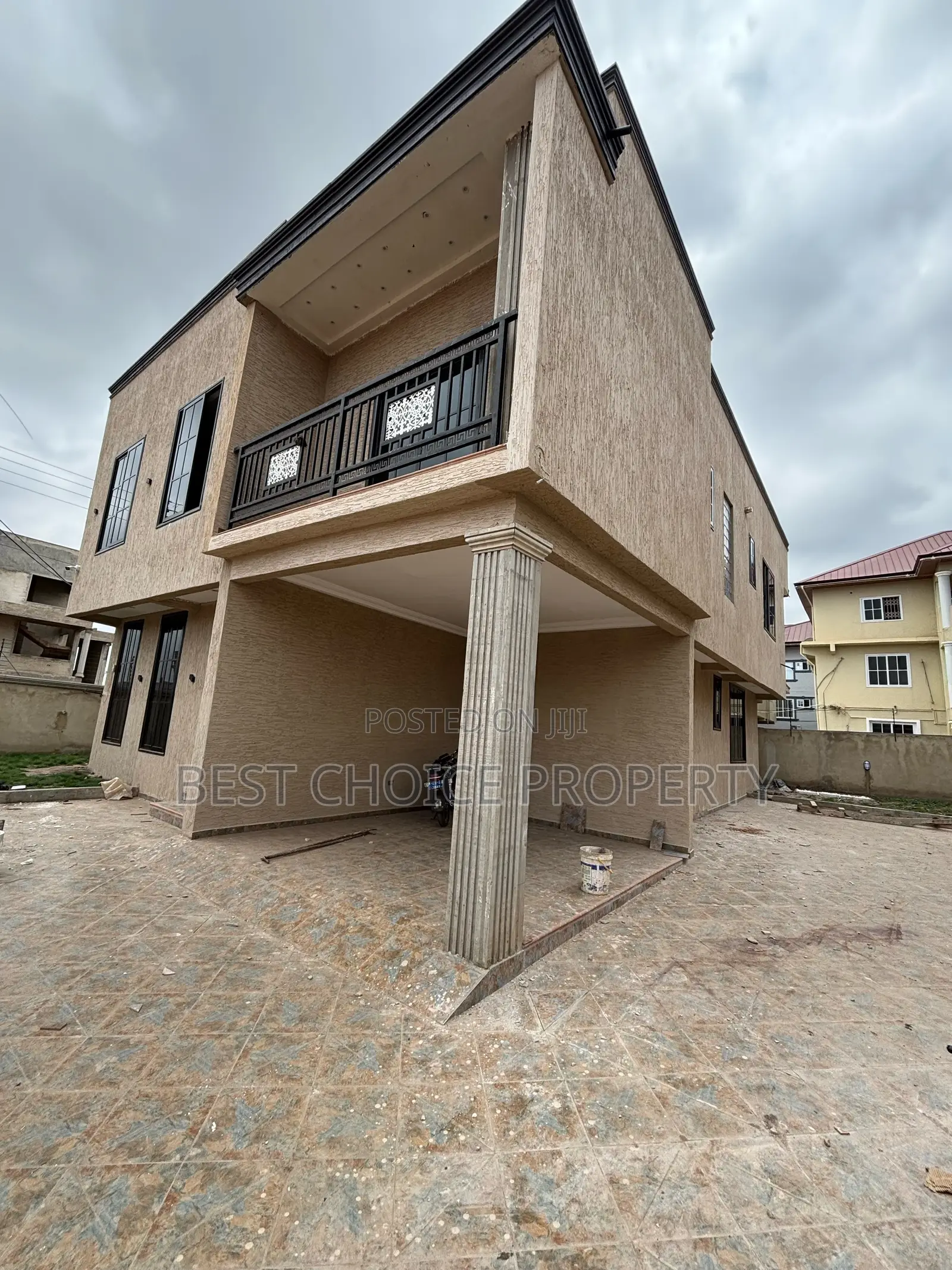 Ex 4 Bedroom House for Sale at Adenta Amrahia