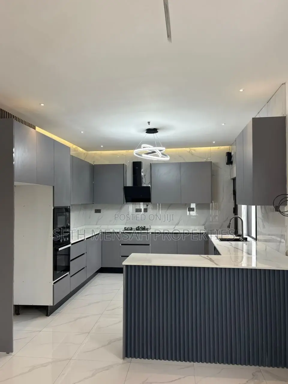 3bdrm House in Skm, Lake Side Estate for sale