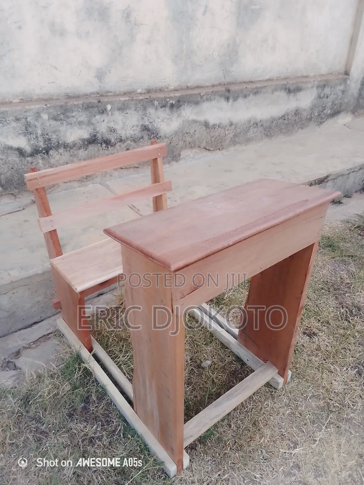 Single Desk Wooden.