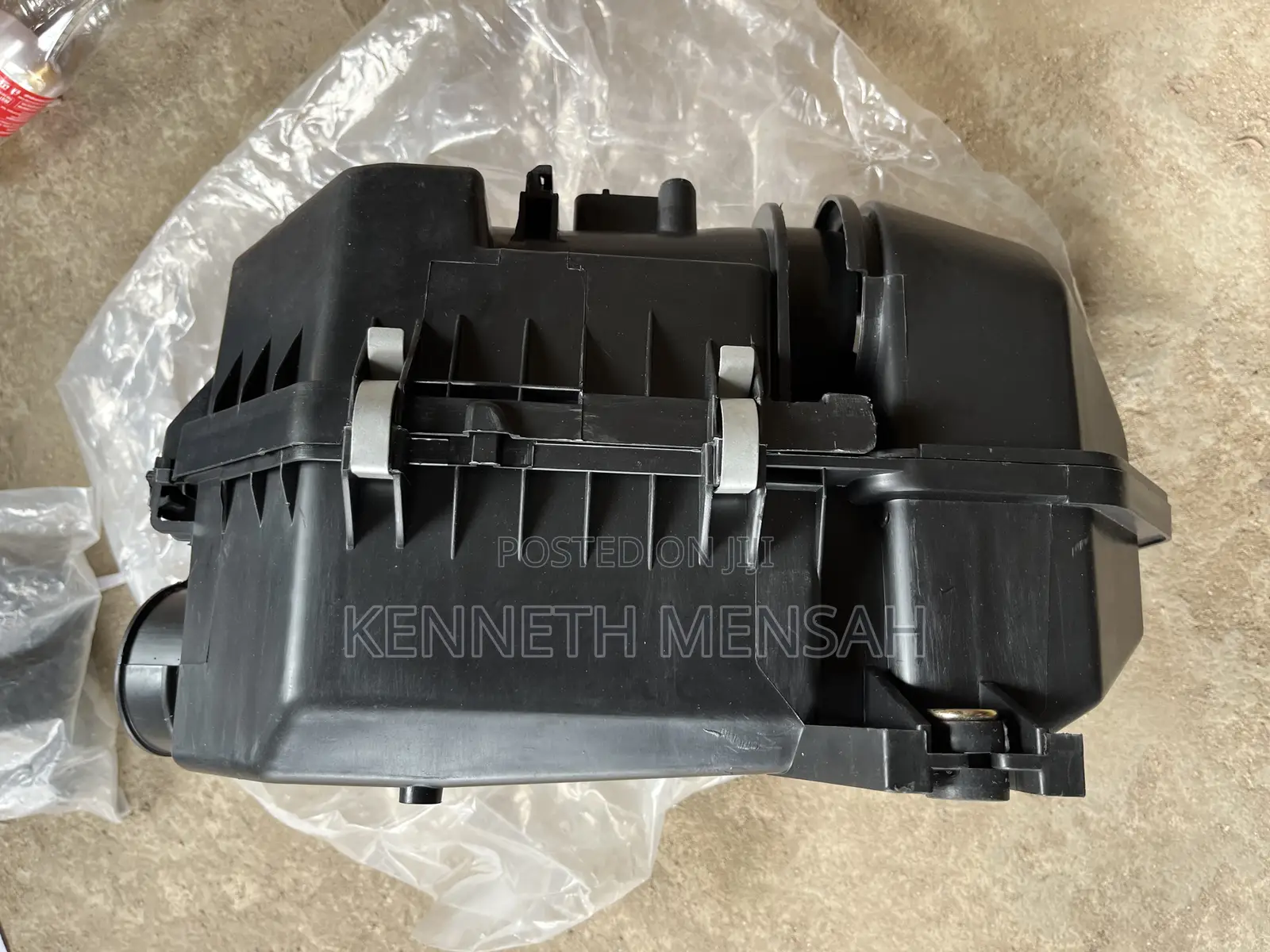 Honda Civic. 2006-2010 Air Cleaner Box