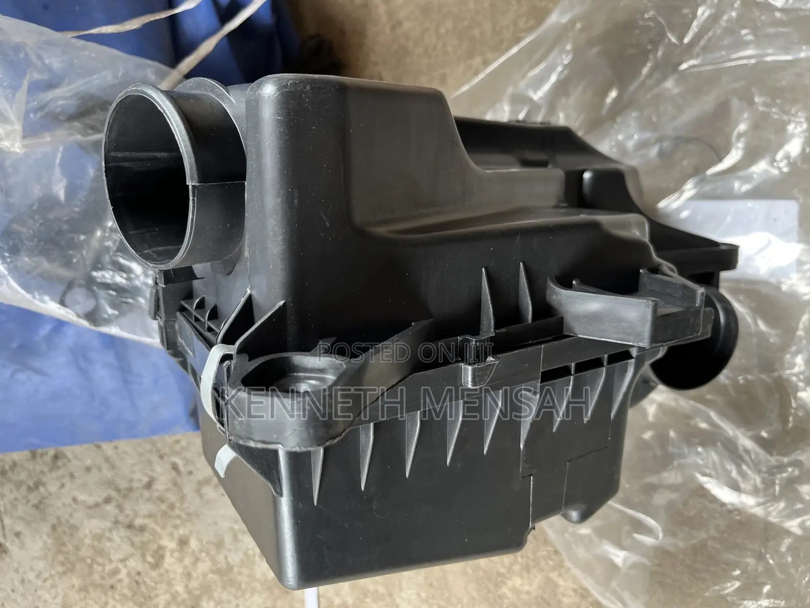 Honda Civic. 2006-2010 Air Cleaner Box