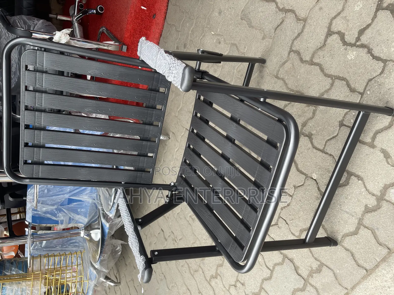 Gardiin Chair