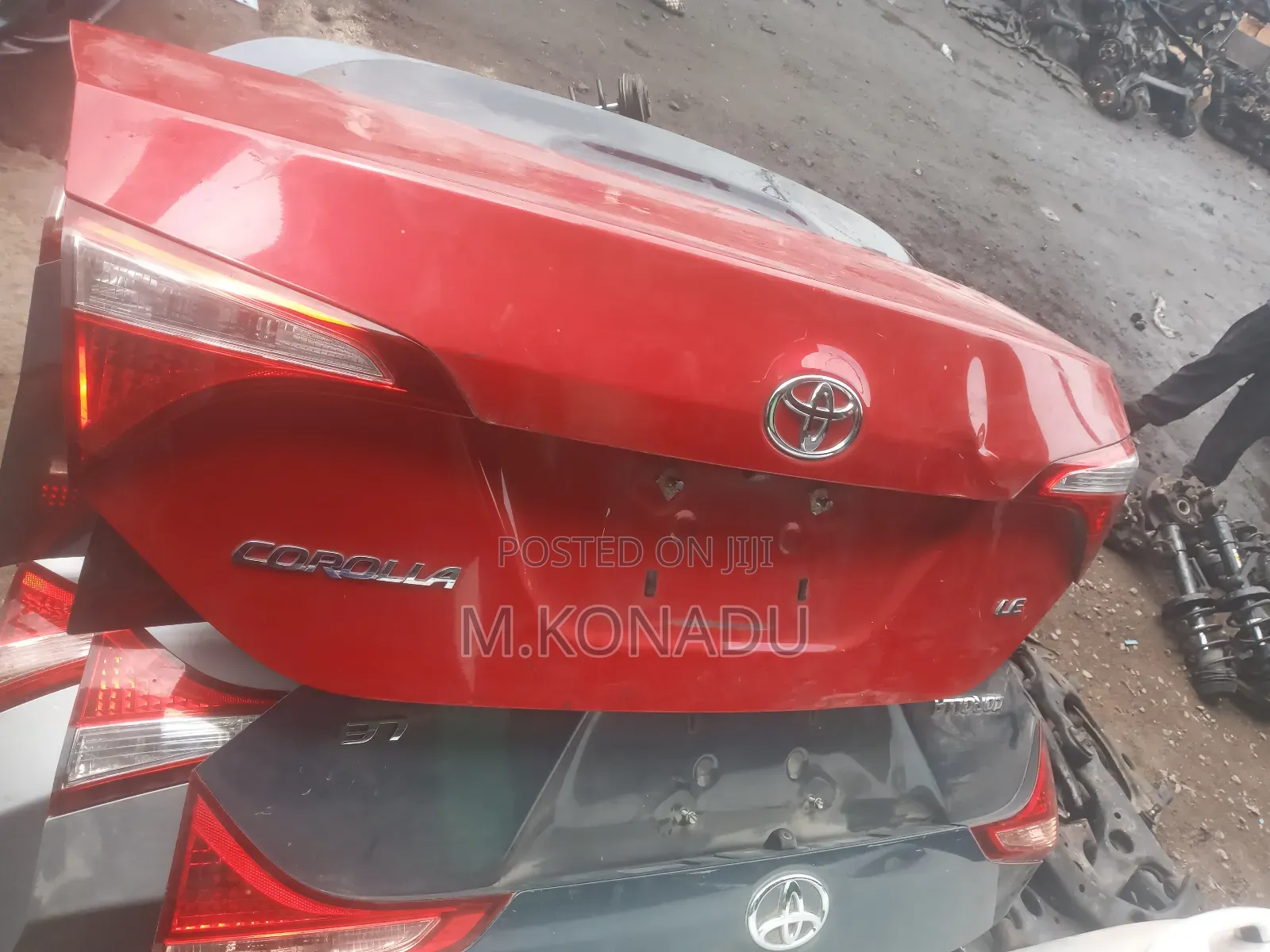Toyota Corolla 2014-2017 Boots