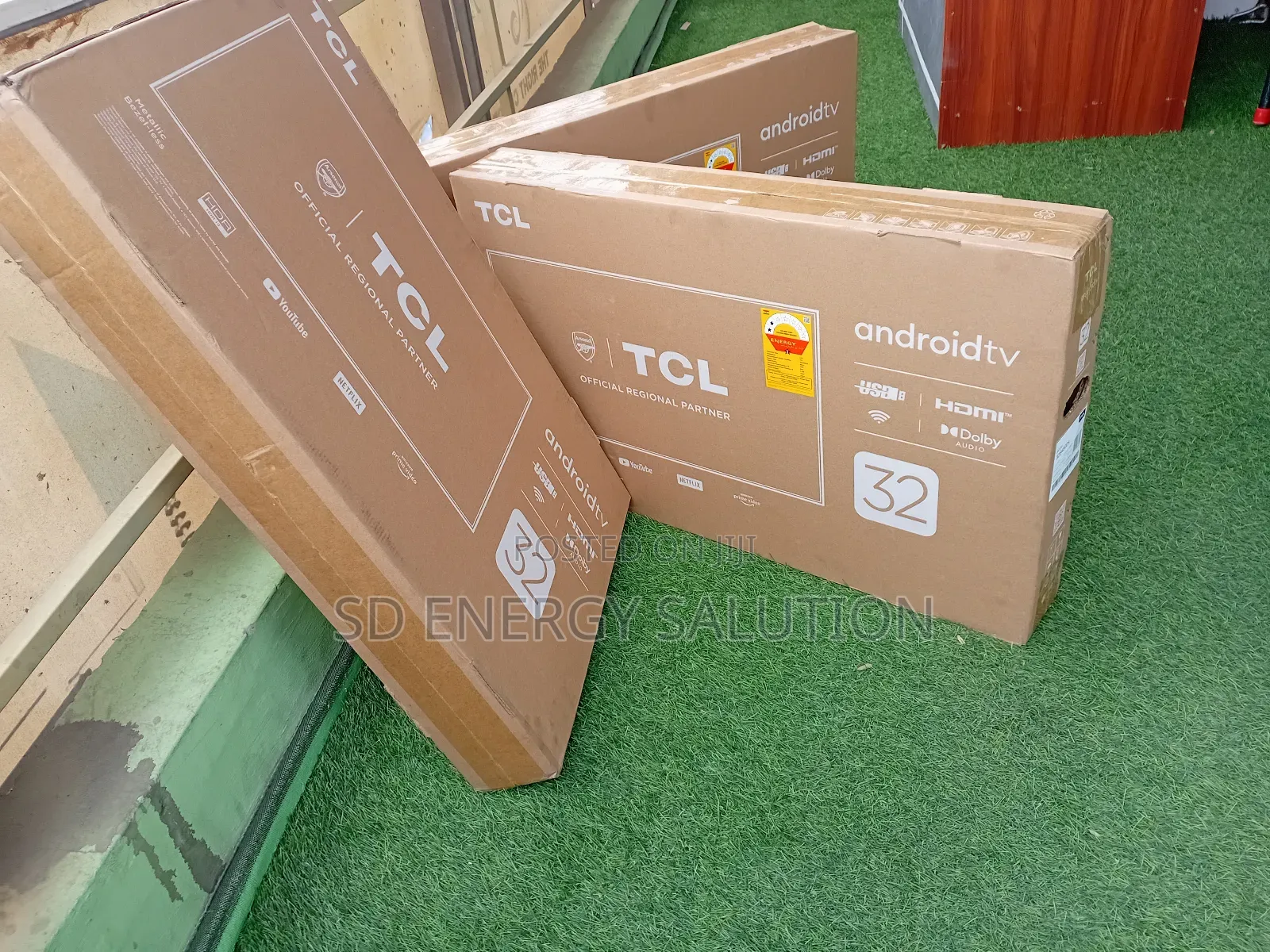 Alluring Smart TCL 32inches Tv
