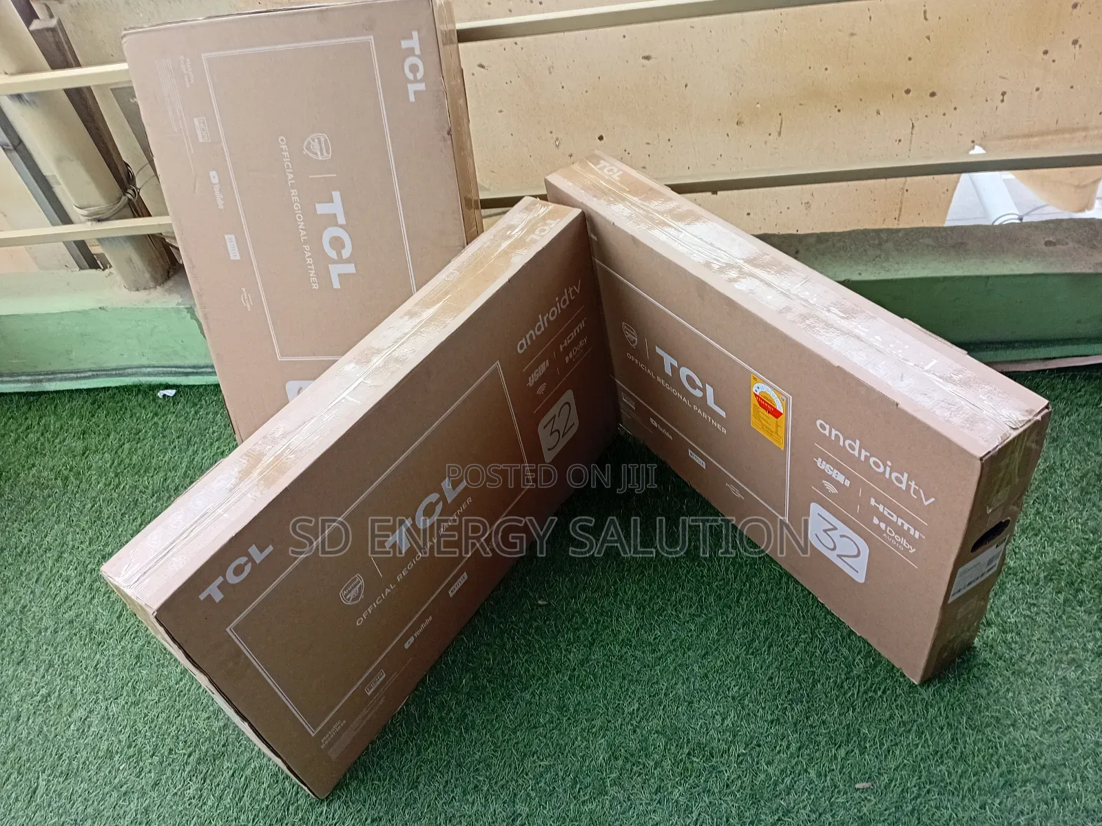 Alluring Smart TCL 32inches Tv