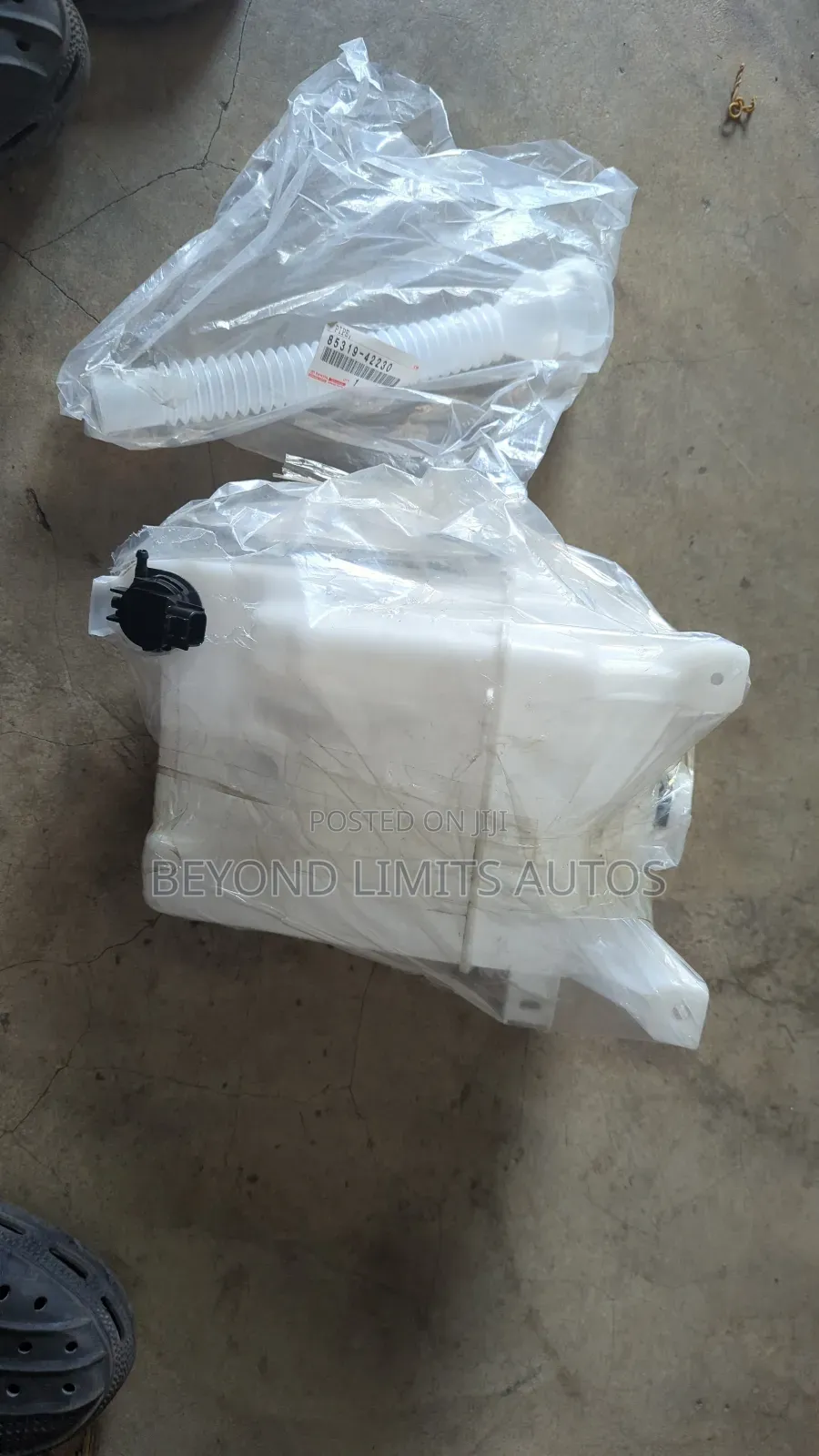 Toyota Highlander 2017,2018,2019 Wiper Bottle/Wiper Container