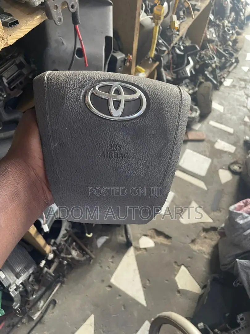 Toyota Highlander Airbag Cover