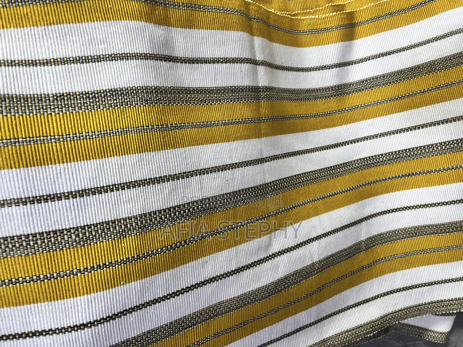 Gold and White Northern Kente(Fugu)