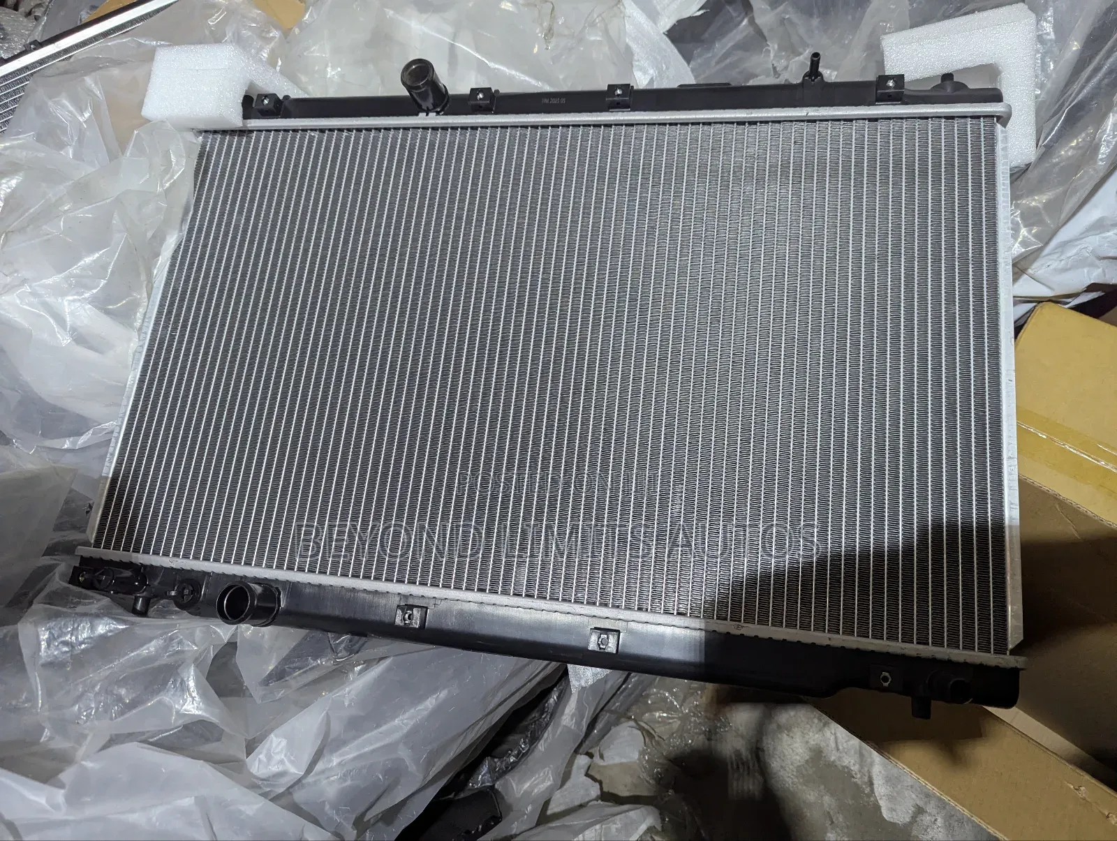 Toyota Rav4 2019,2020,2021,2022,2023,2024 Radiator / Water Tank
