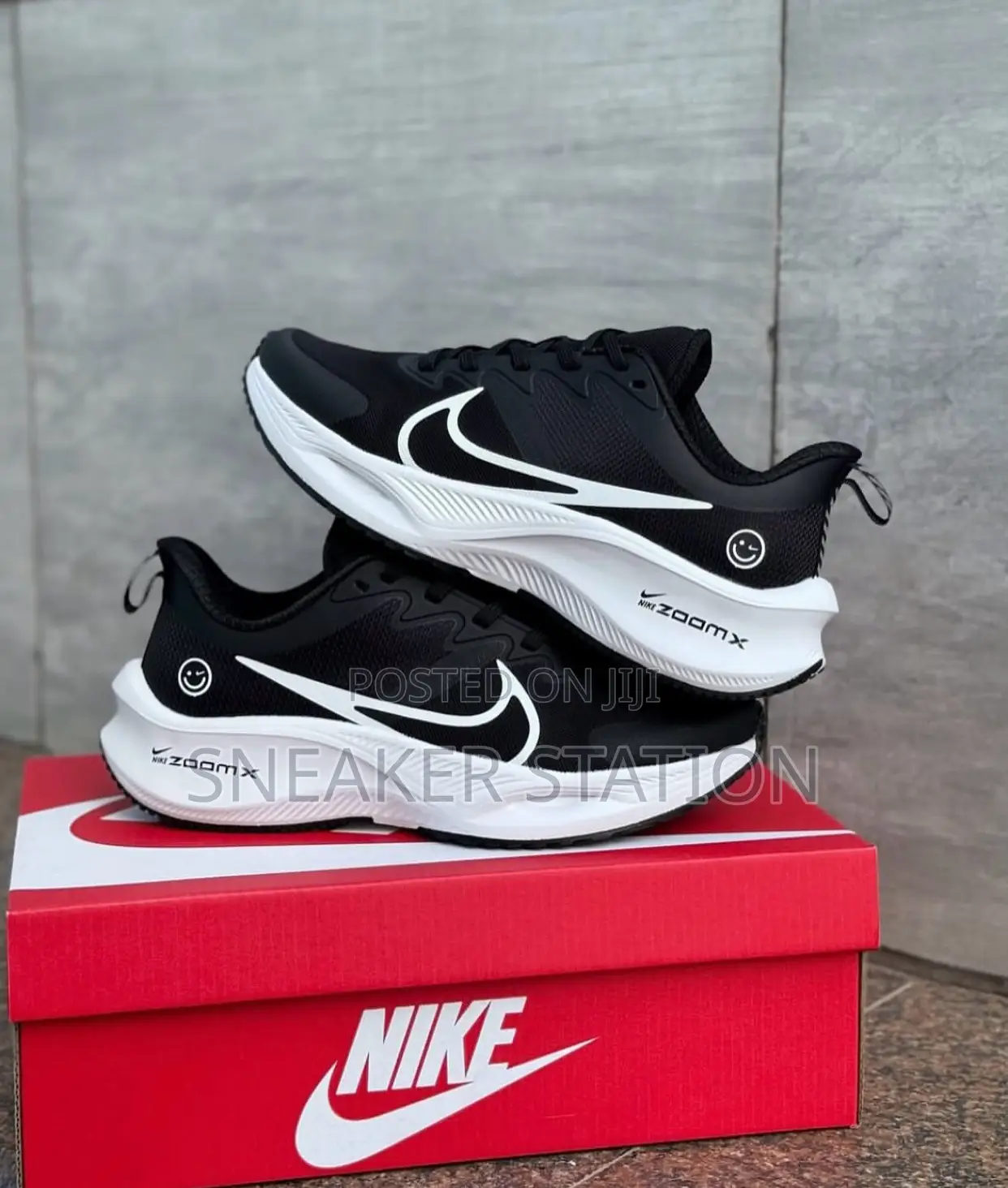 Nike Zoom Runner Black/White