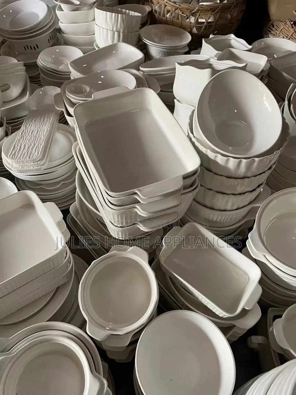 Beautiful Big Ceramic Mix Fufu Bowls /Plates Set