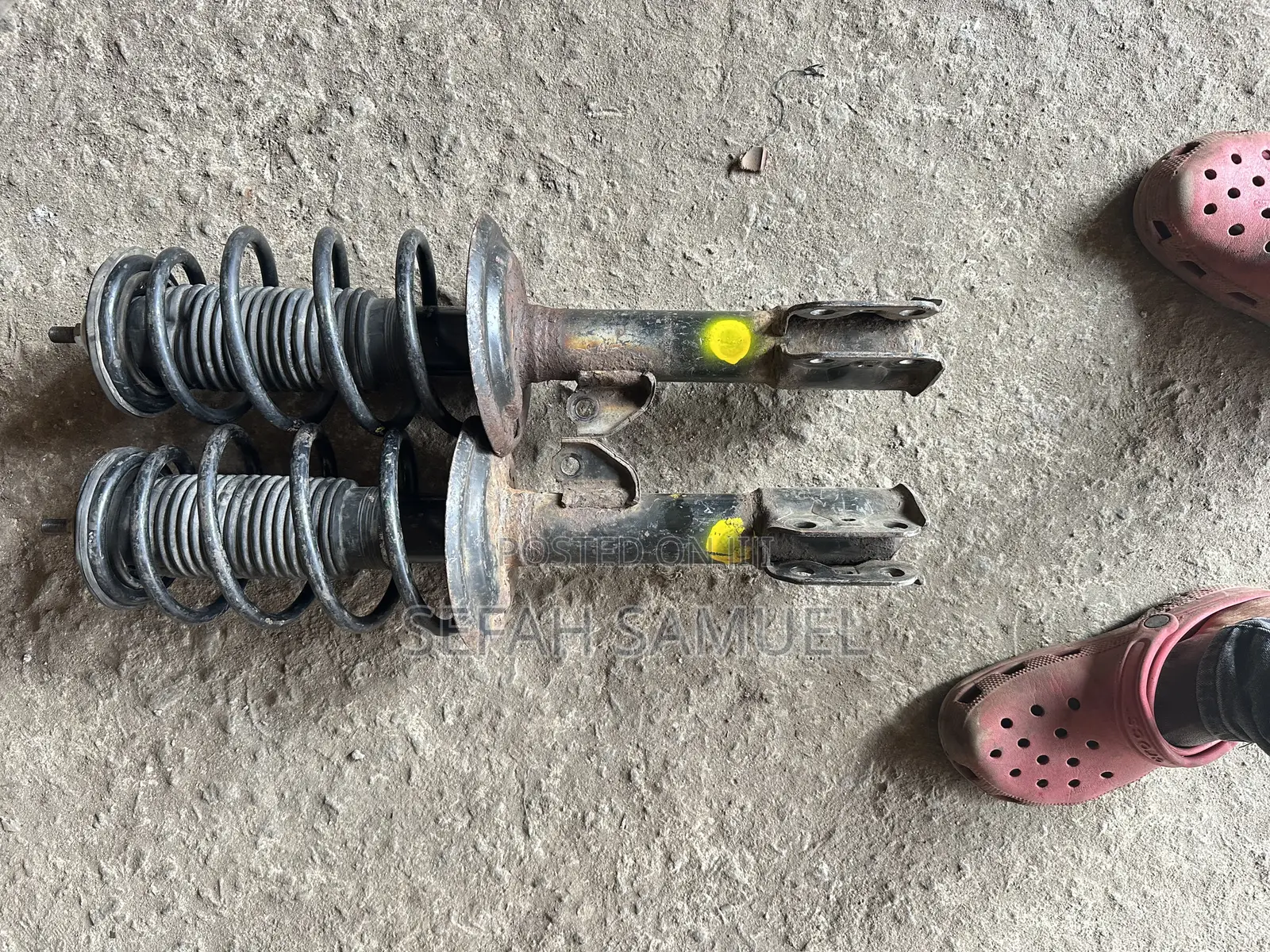 Toyota Yaris,Vitz Front Shock Absorbers
