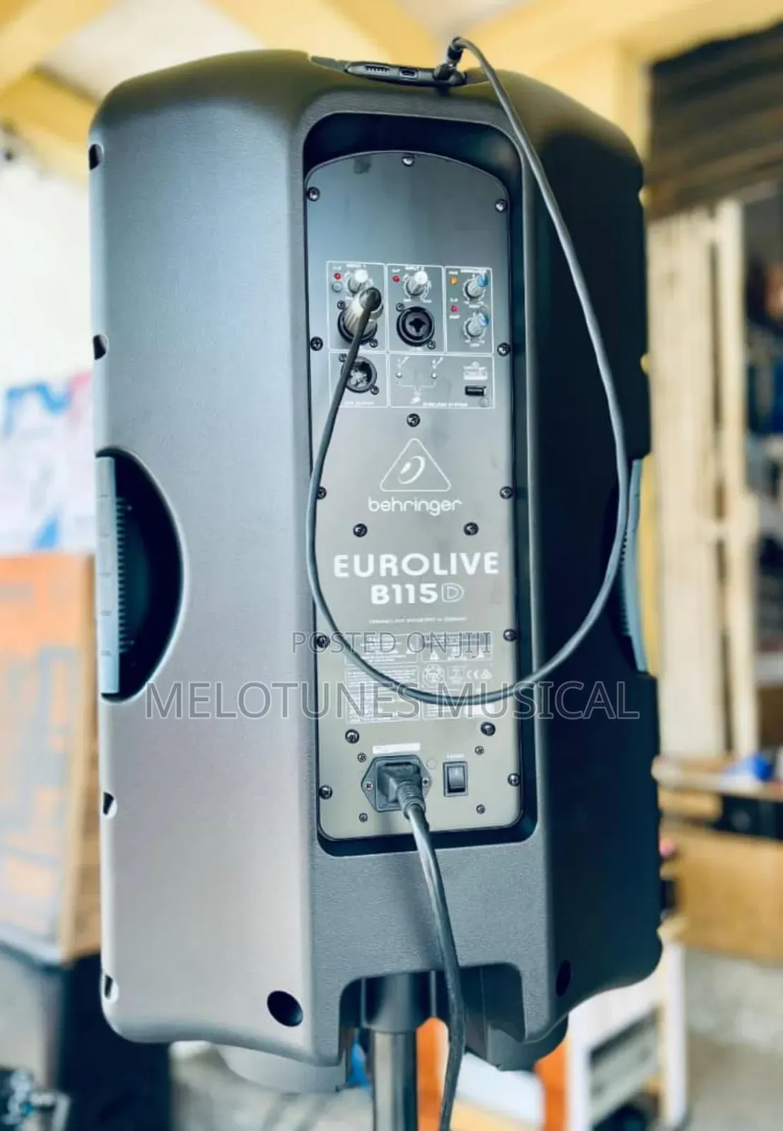 Behringer Eurolive B115d Active 2-Way 15" Pa Speaker System (1pair)