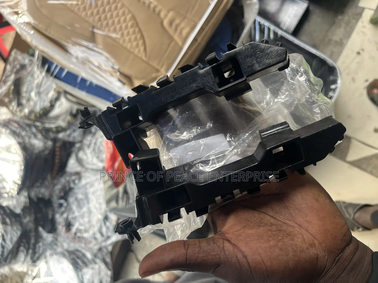 Honda Accord 2018 2018 2020 Front Bumper Lockers Pair or Braket