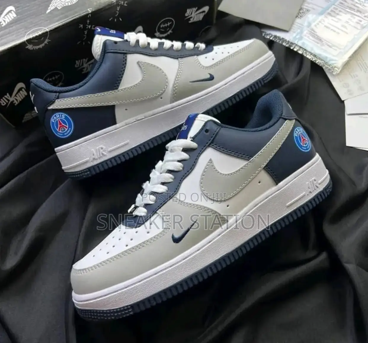 Nike Air Force 1 Paris Sneaker