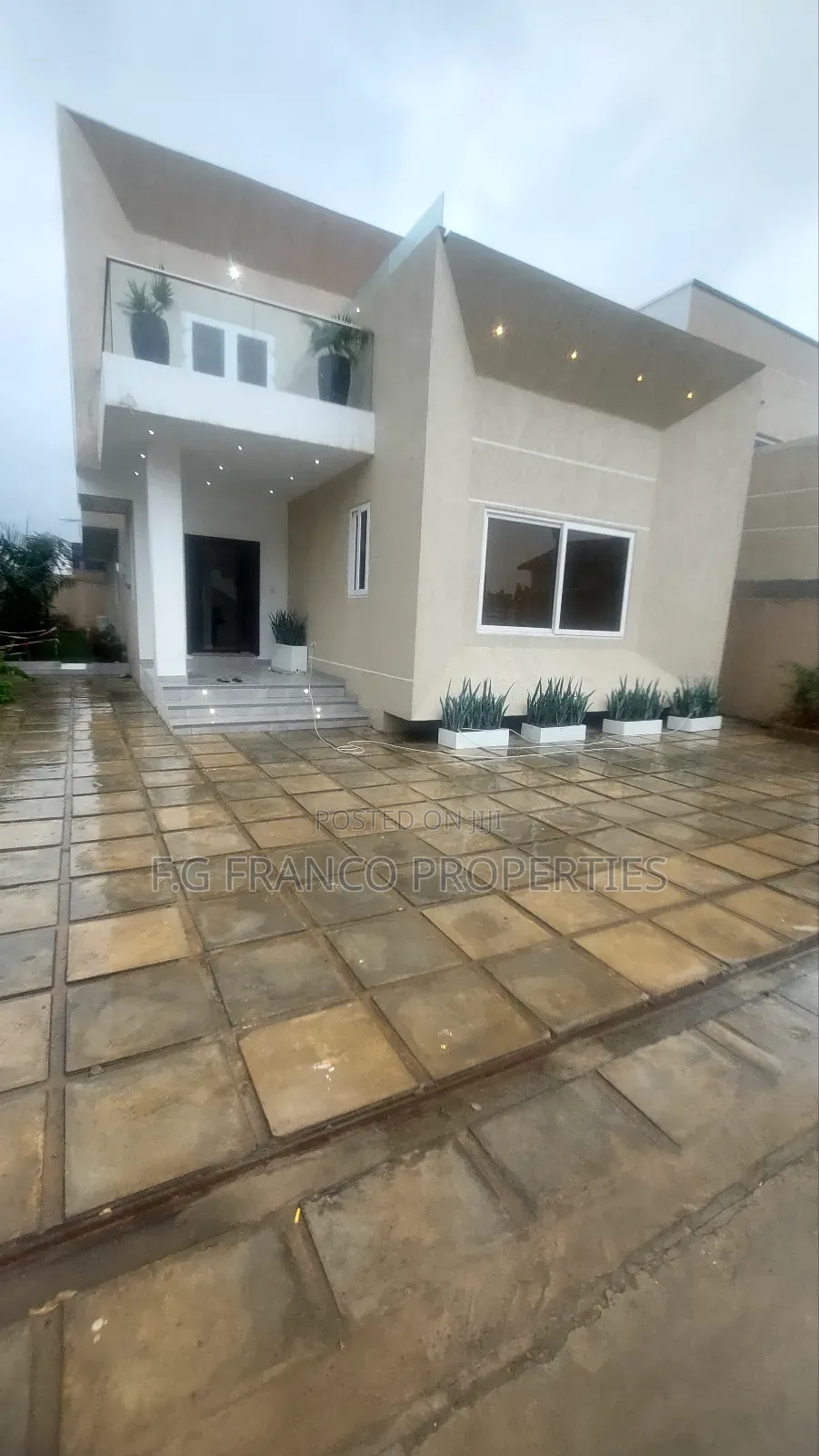 4bdrm House in Kg.Franco Properties, Spintex for sale