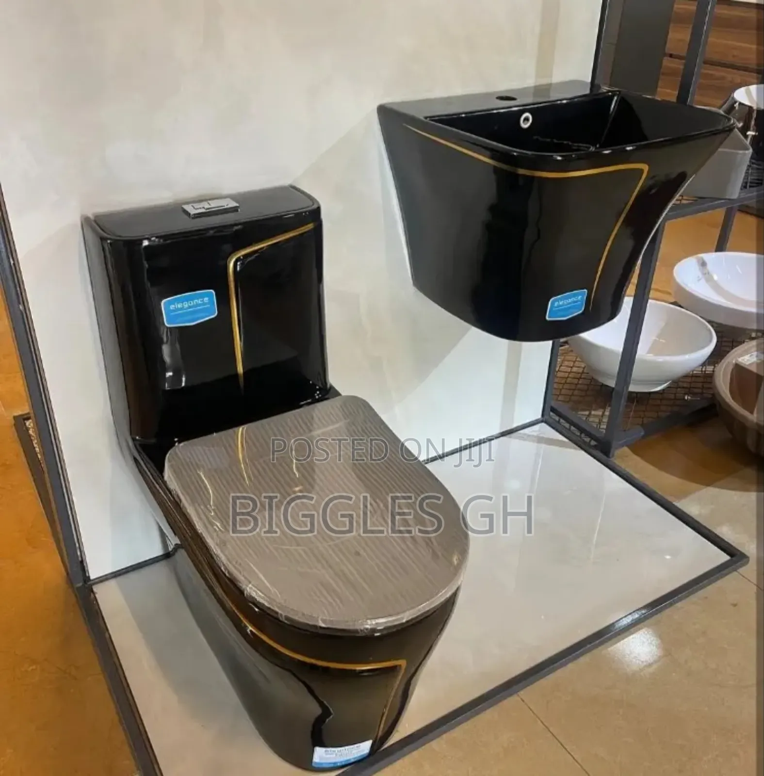 Black and Gold Wc With Basin Complete