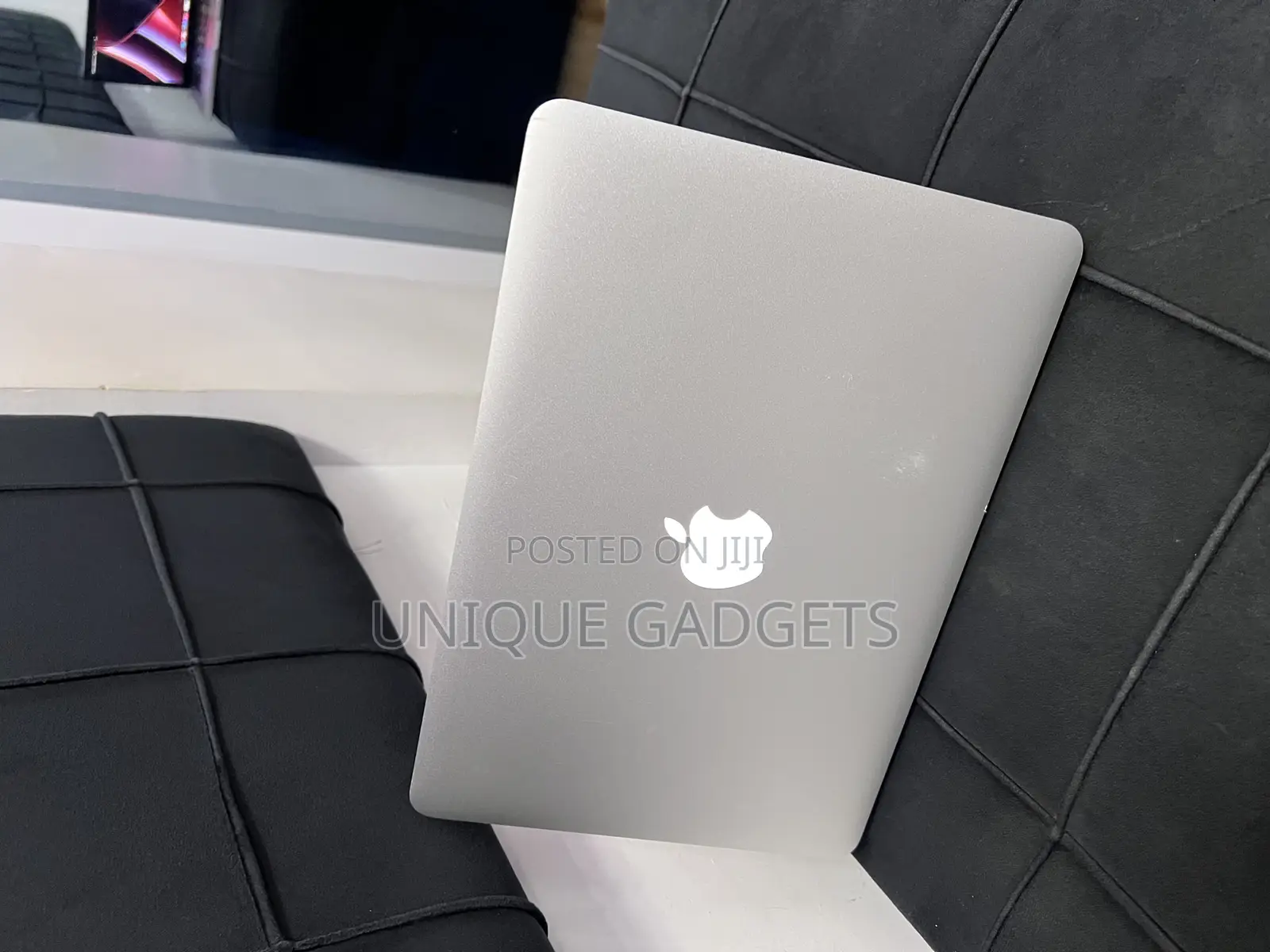 Laptop Apple MacBook Pro 2015 8GB Intel Core I5 SSD 256GB