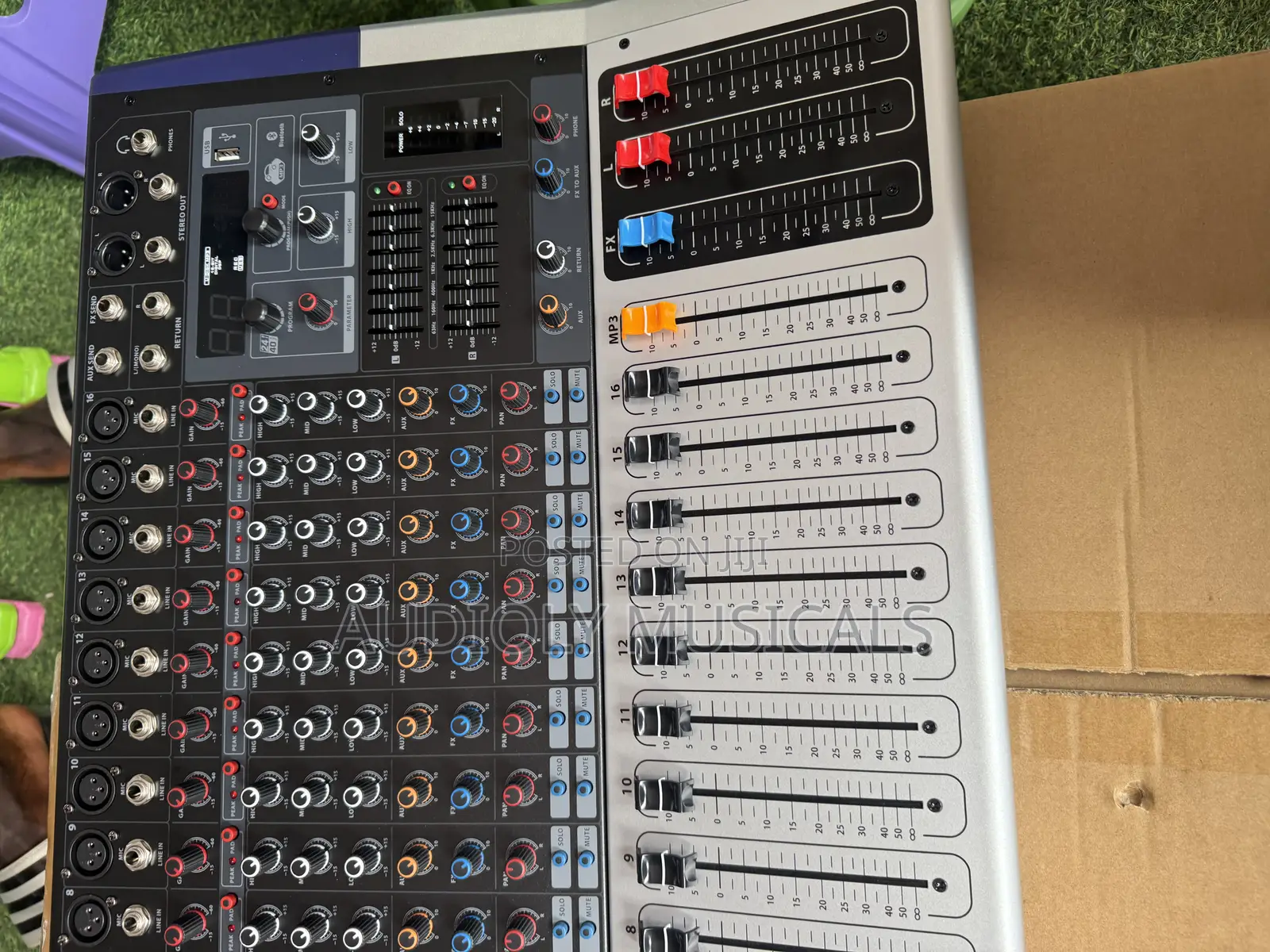 Yamaha 16-Channel Kv Mixer