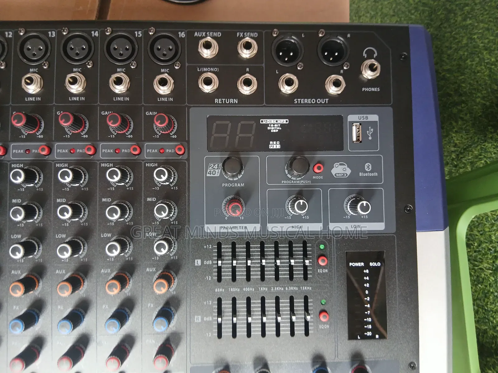 Yamaha Kv160 16channel Powered Mixer