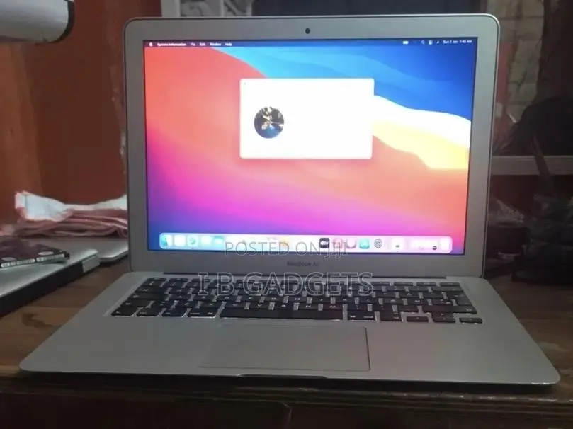 Laptop Apple MacBook Air 2017 8GB Intel Core i5 SSD 256GB