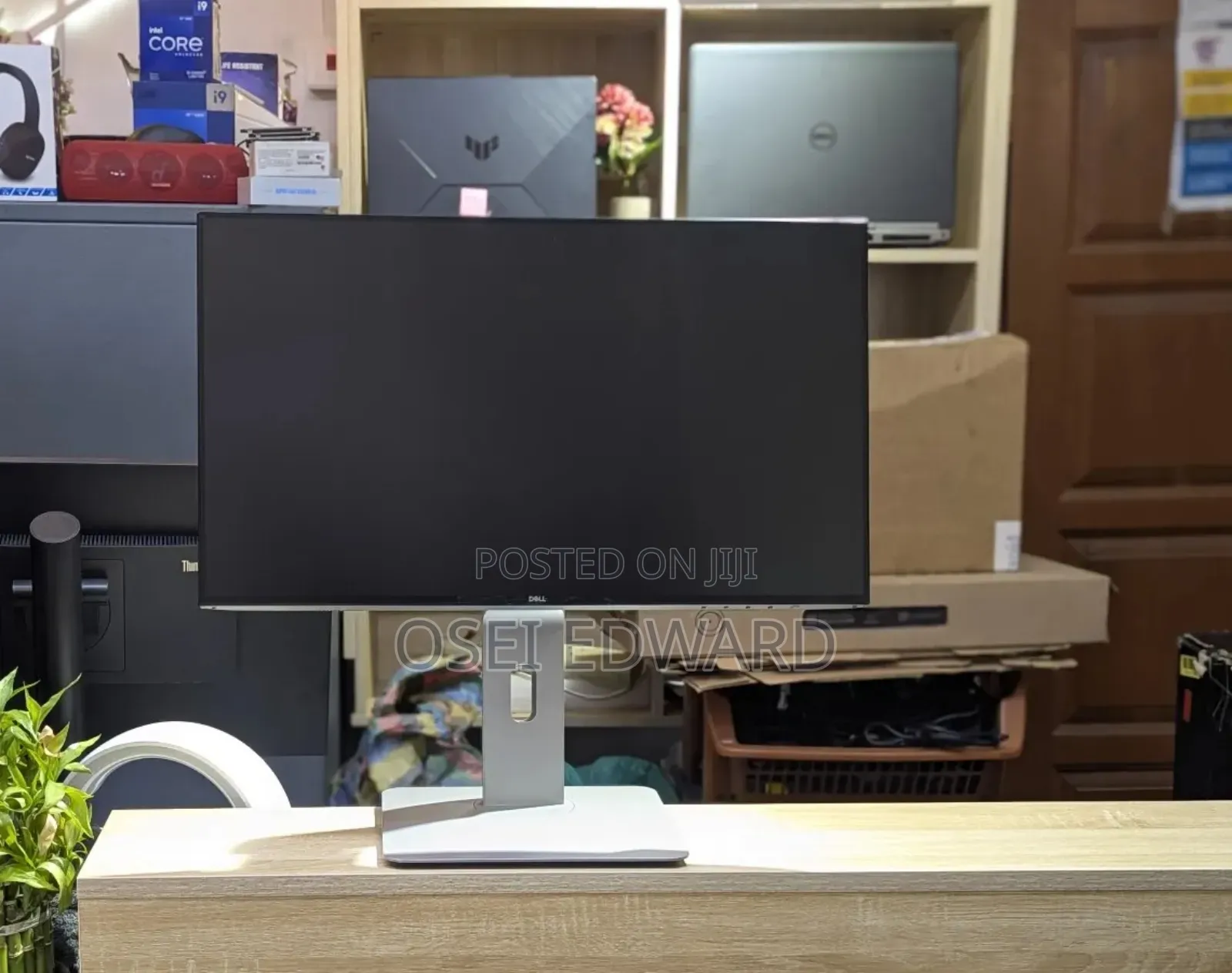 Dell 24" Ultrasharp