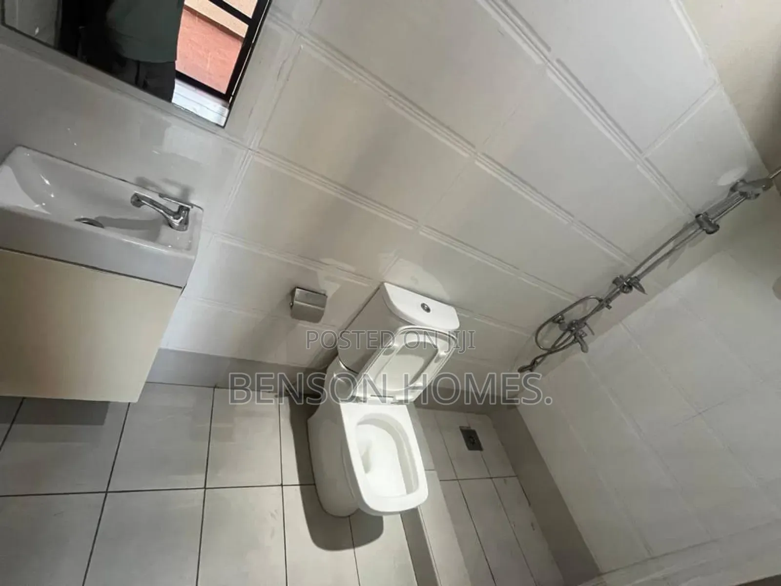 Furnished 3bdrm Townhouse / Terrace in Dworwulu for rent