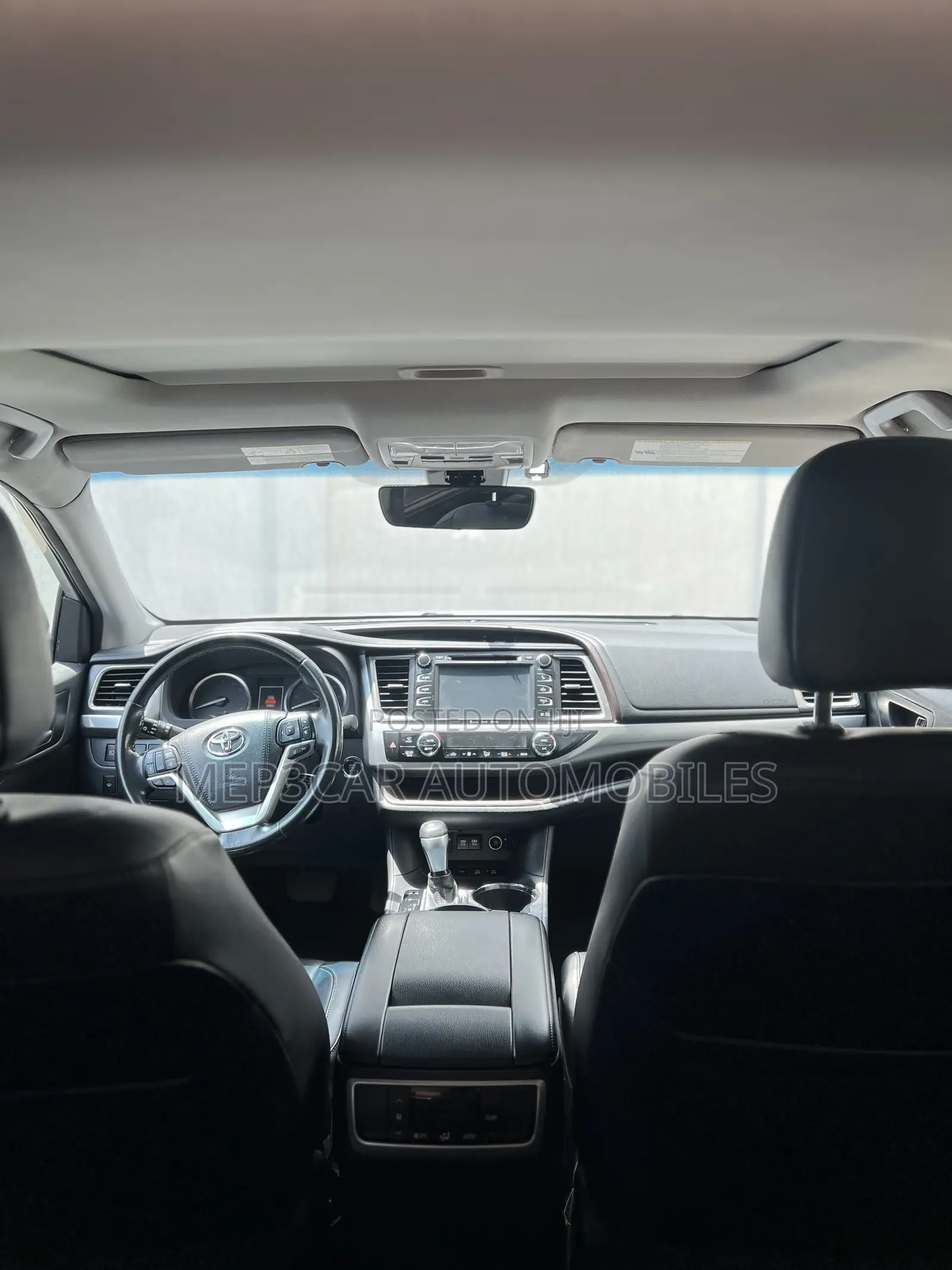 Toyota Highlander XLE 2019 Silver