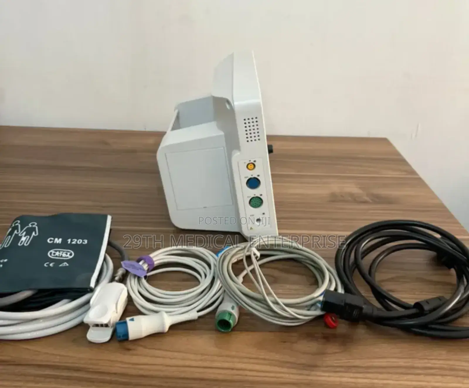 Patient Monitor (Mindray Umec10)