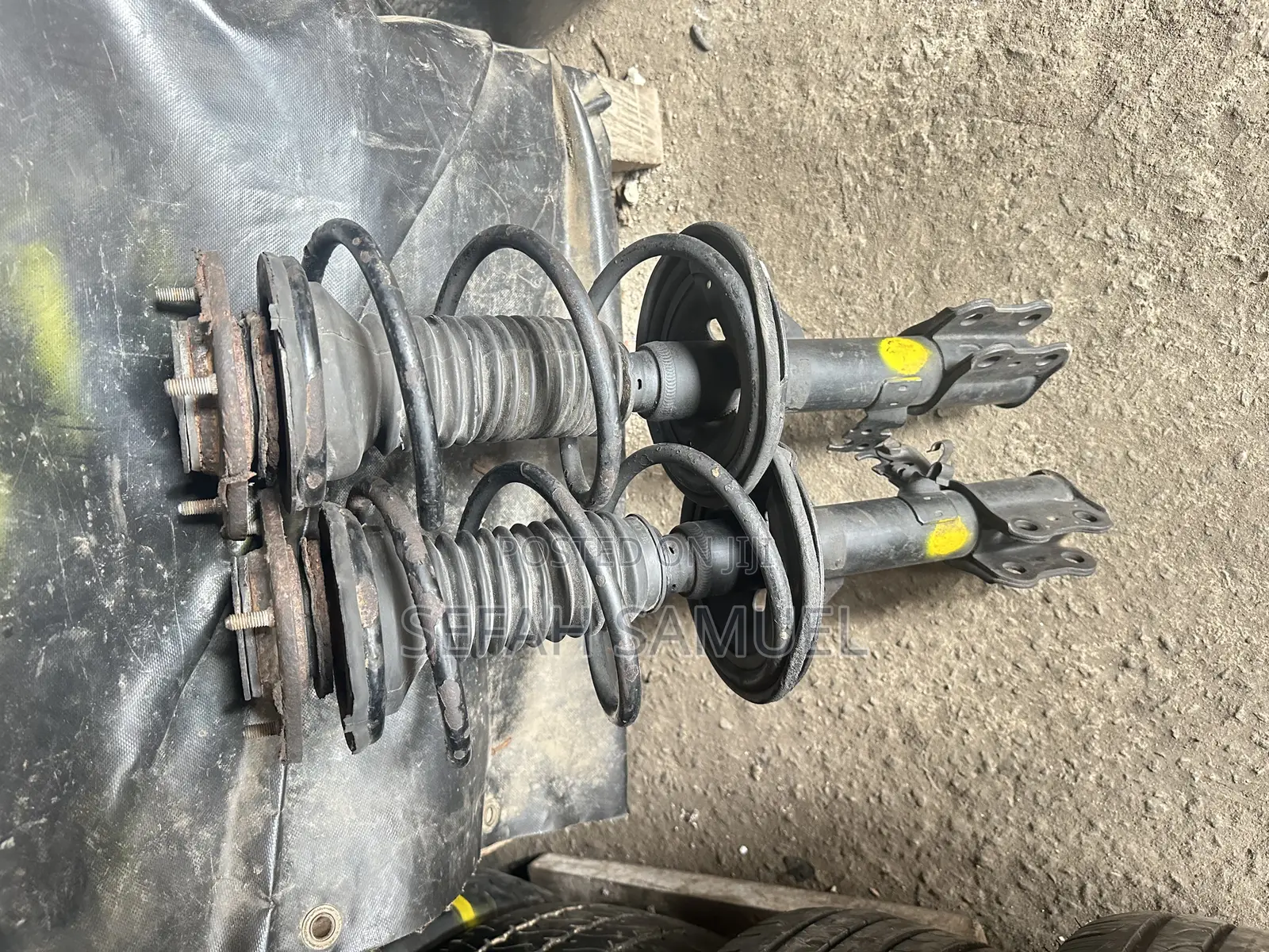Toyota Corolla 2005 Front Shocks
