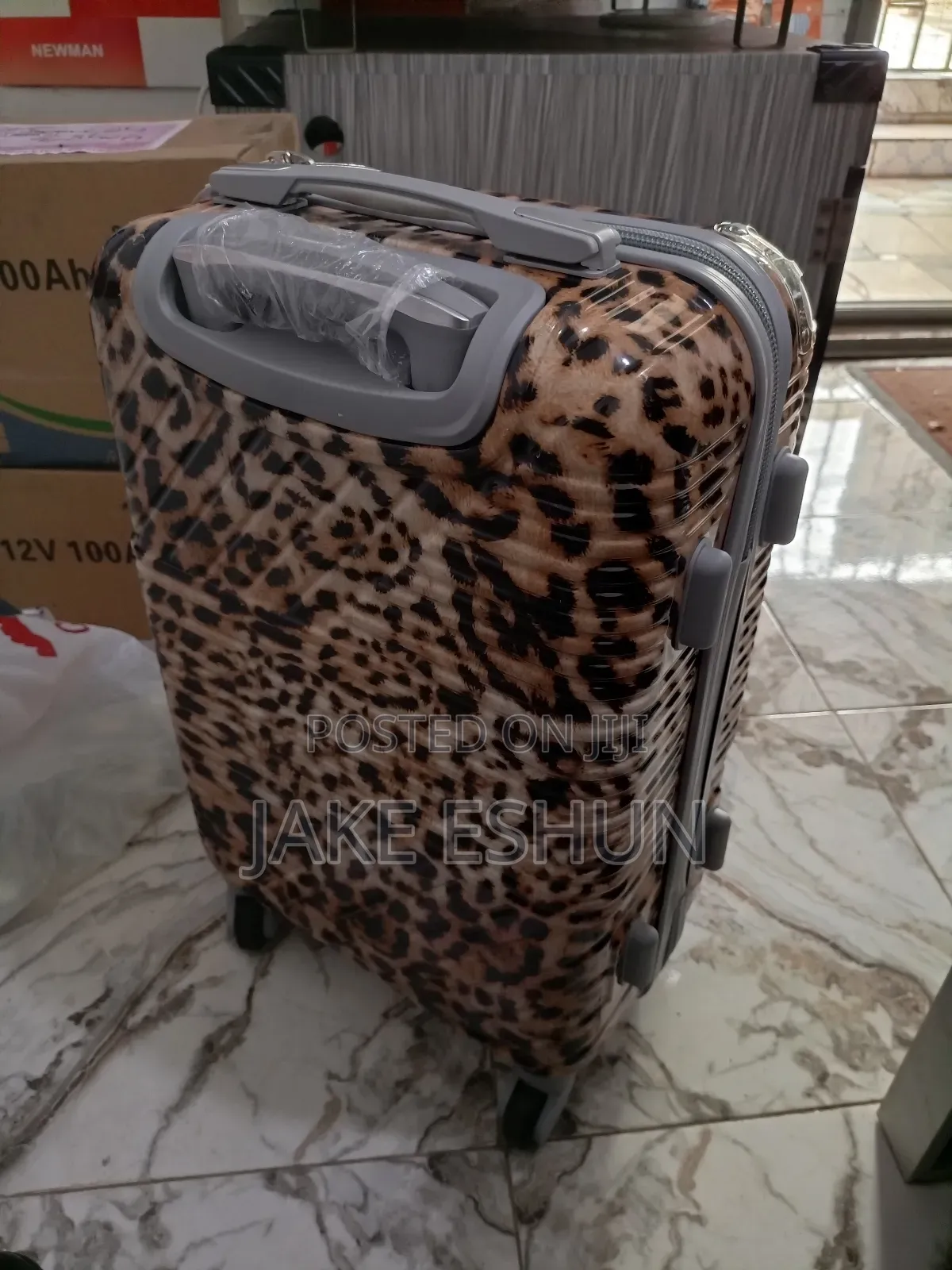 Spacious and Durable Traveling Bag