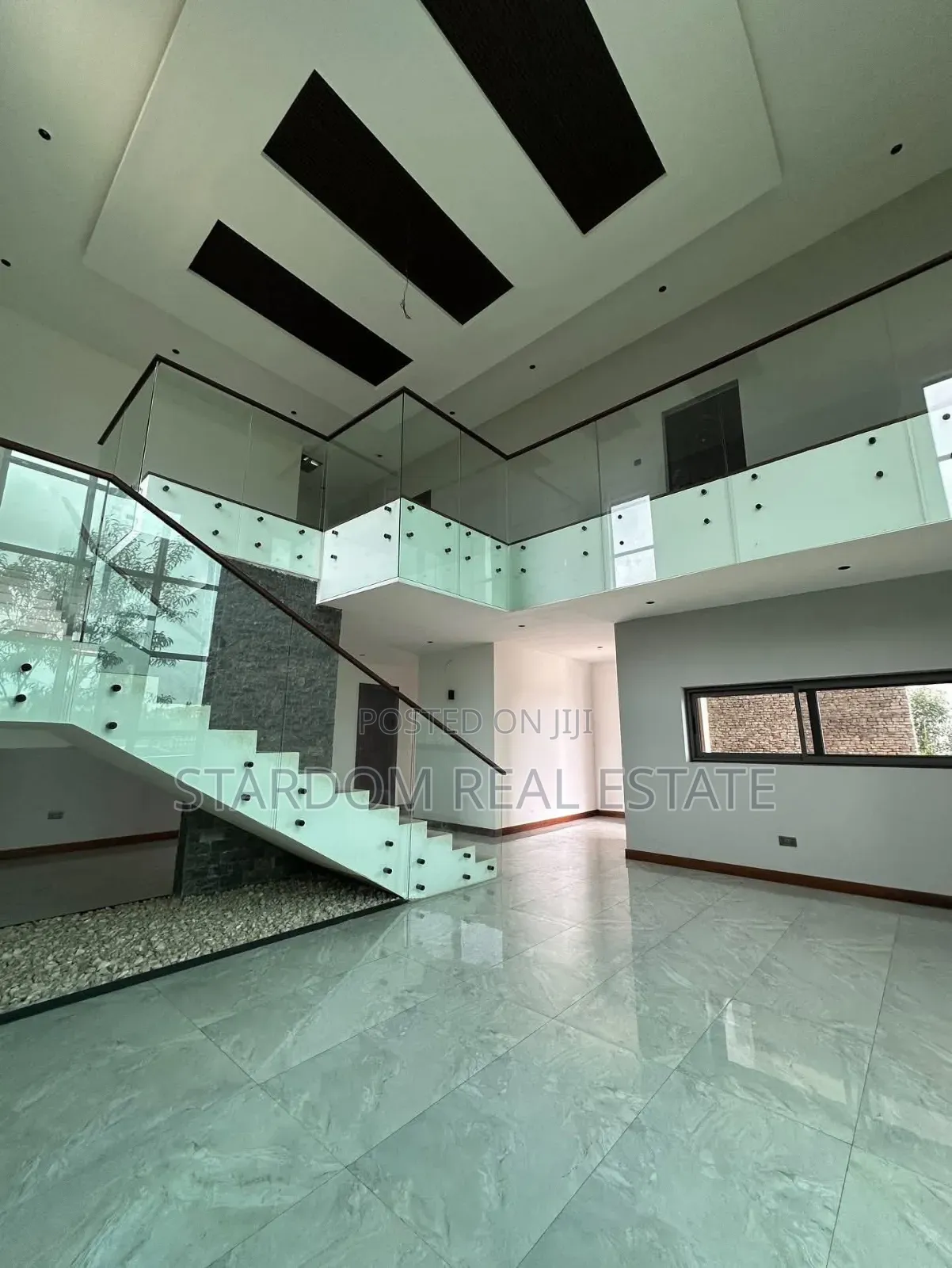 4bdrm Duplex in Trasacco, East Legon for sale
