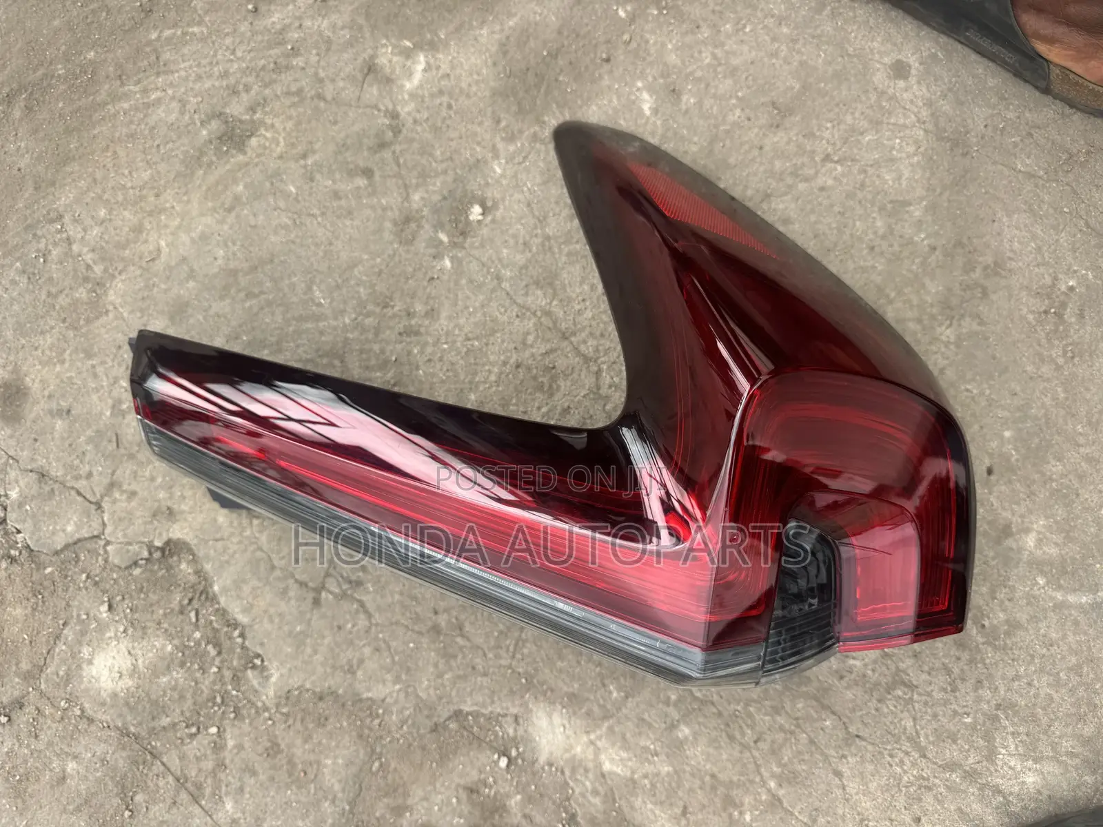 Honda Cr-v 2020,2021,2022 Tail Light.