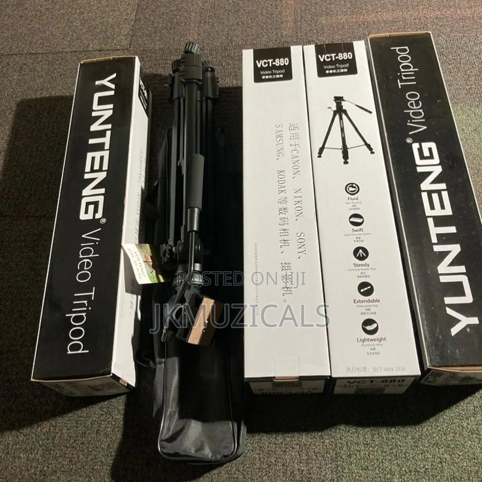Yunteng VCT-880_ Universal Tripod_ Camera Stand With Phone Holder