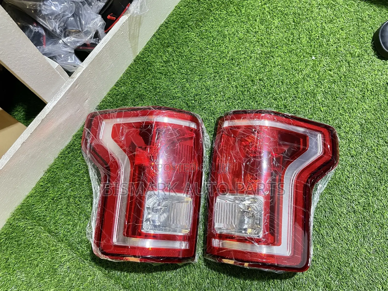 Ford F-150 2015-2016-2017 Taillight Pair