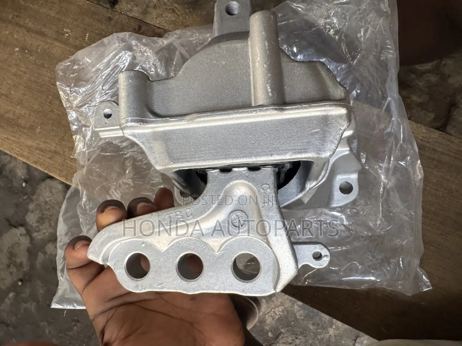 Honda Civic 1.5 Engine Seat.