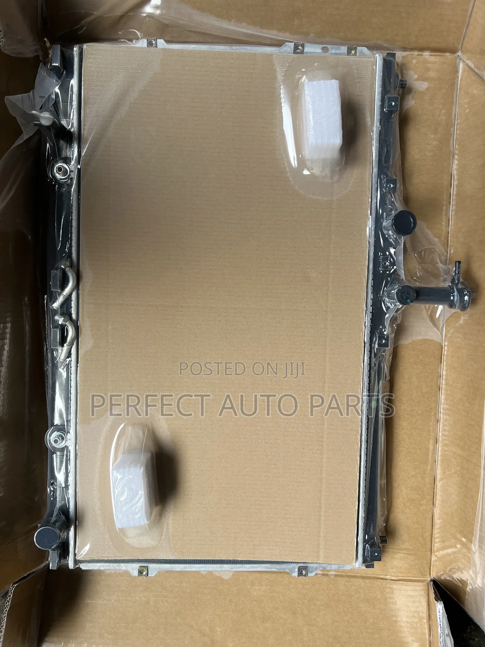 Hyundai H1 Radiator / Water Tank