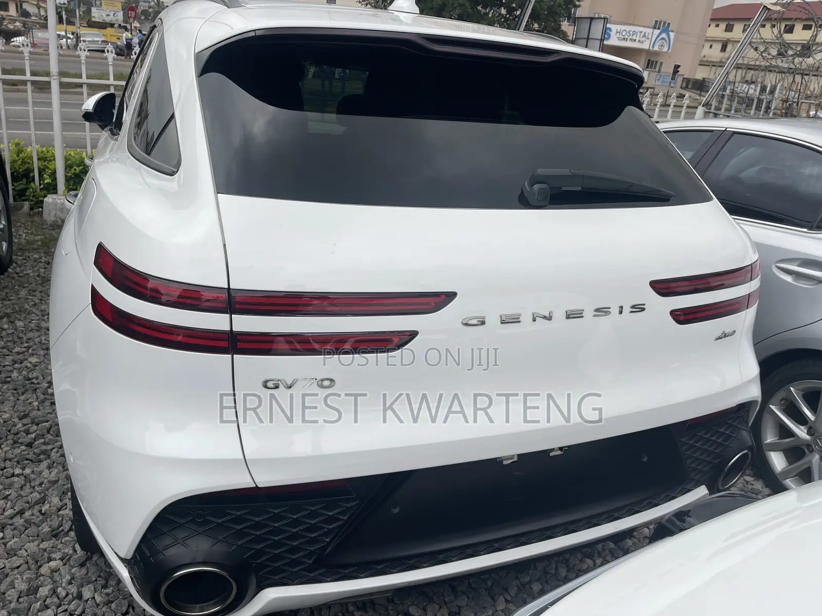 Genesis GV70 2022 White