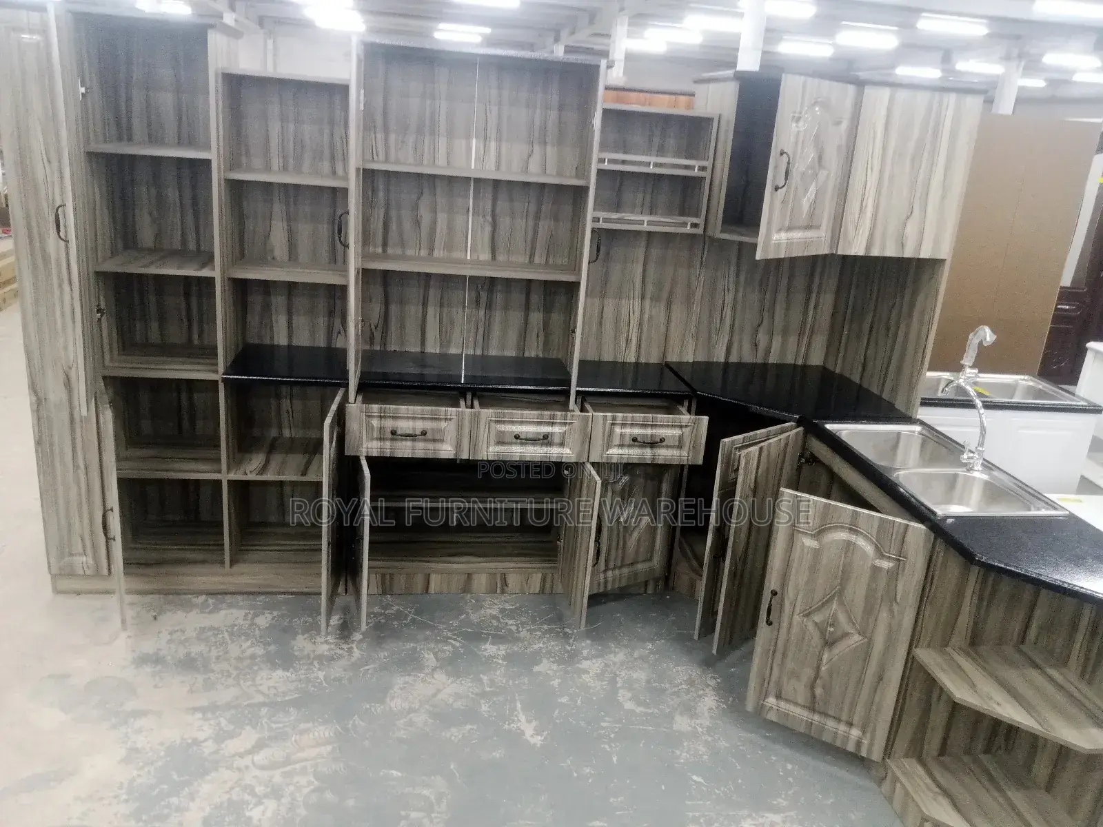 Complete Set Kitchen Cabinet With Water Proof Surface Foreign Type