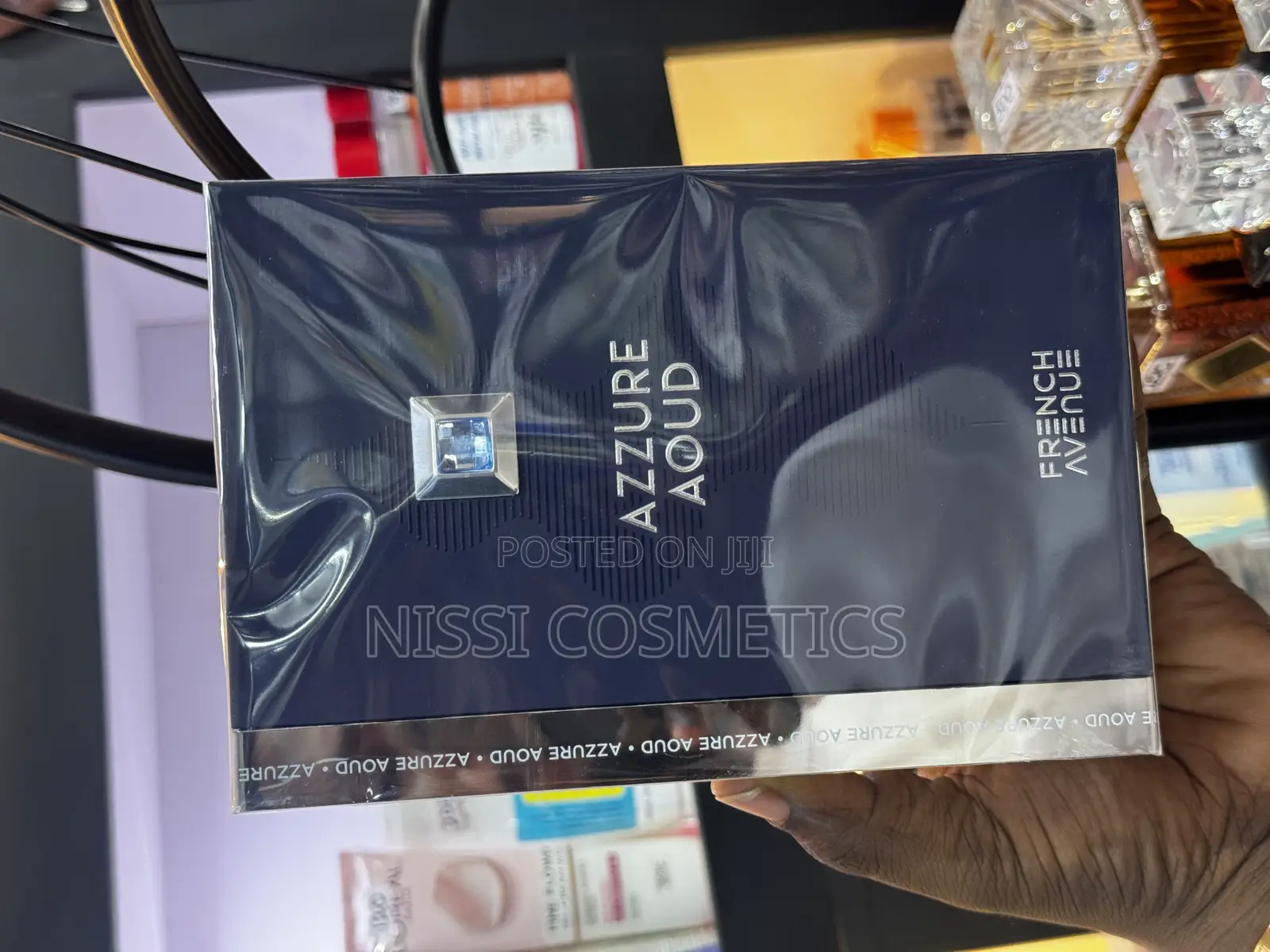 French Avenue Azzure Aoud