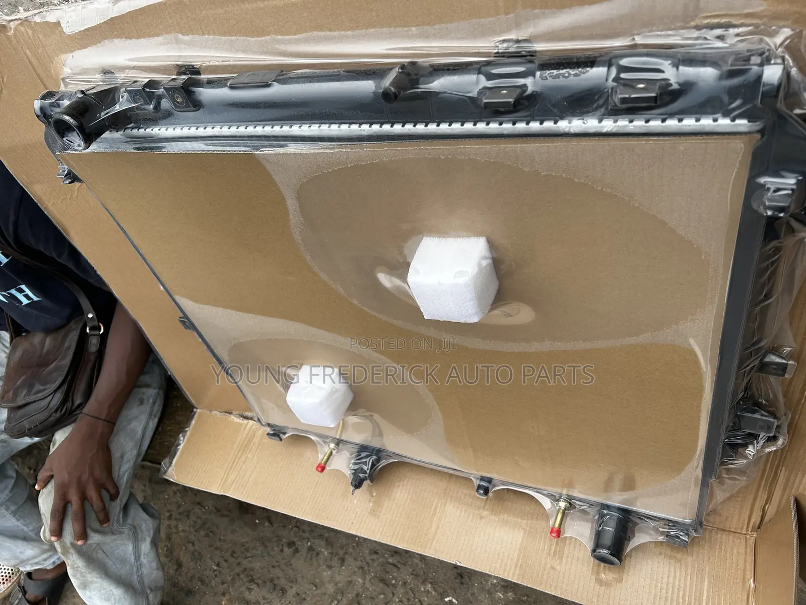 Toyota Hilux 2015 2016 2017 2018 Radiator