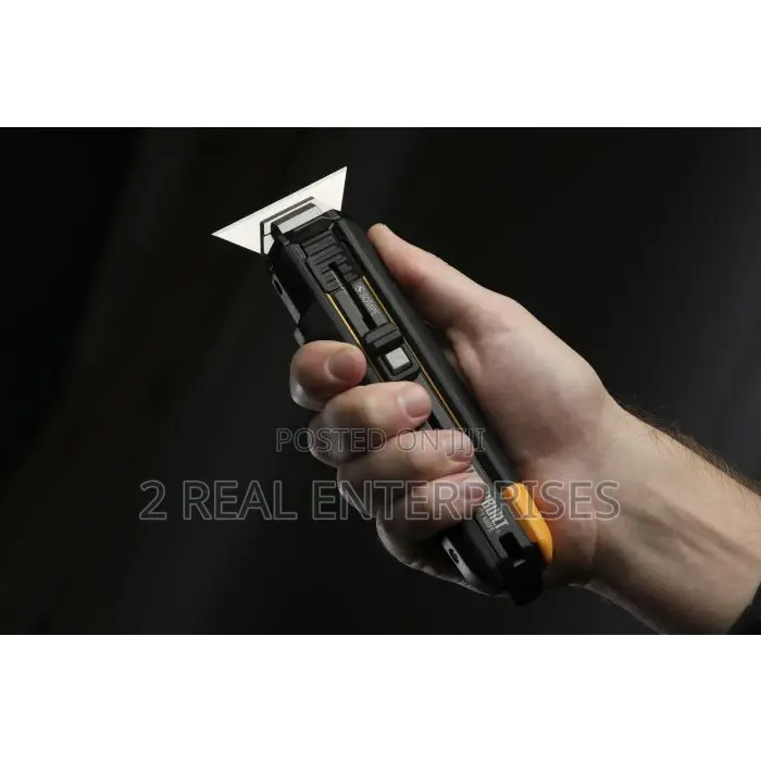 Toughbuilt Scraper and Utility Knife Comes With 5 Spare Blades
