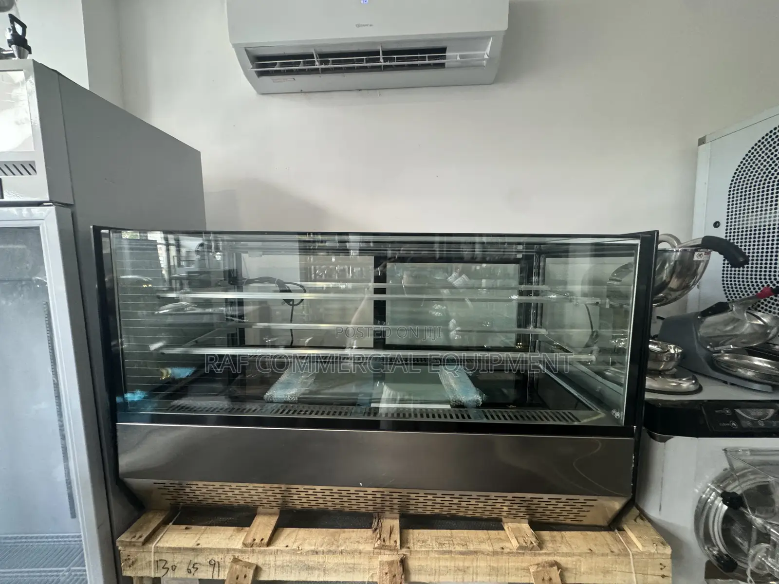 Commercial Tabletop Cake Chiller 90cm