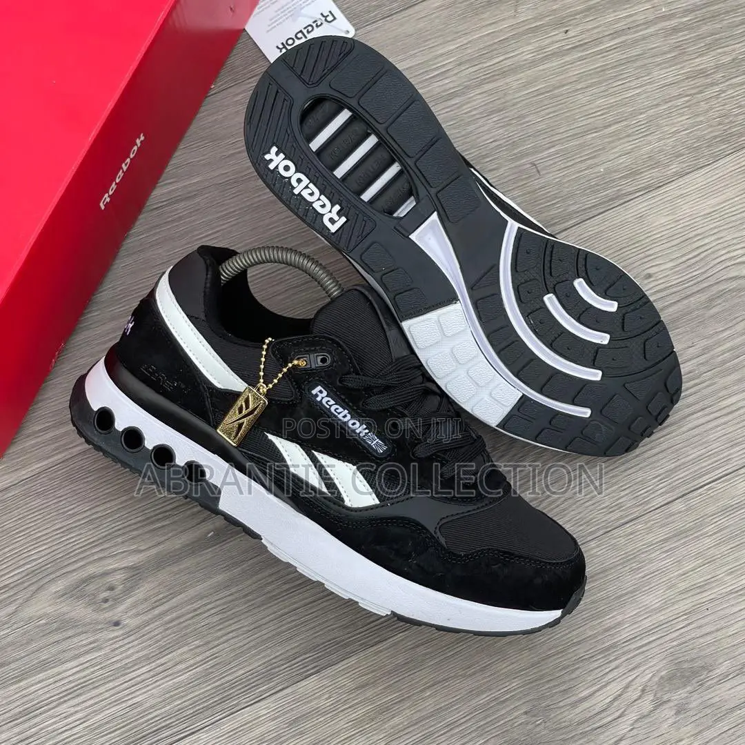 Authentic Reebok Ers Black/White