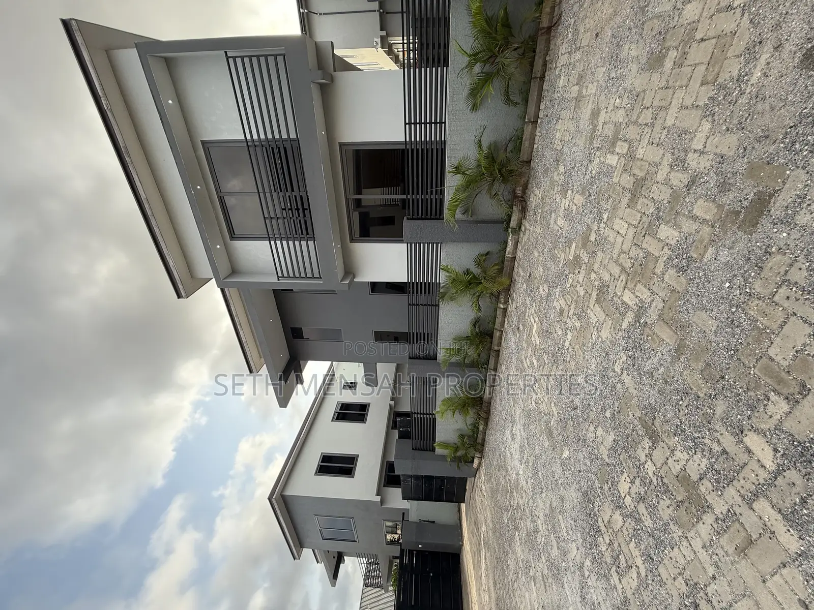 3bdrm Duplex in Skm, ECOMOG for sale