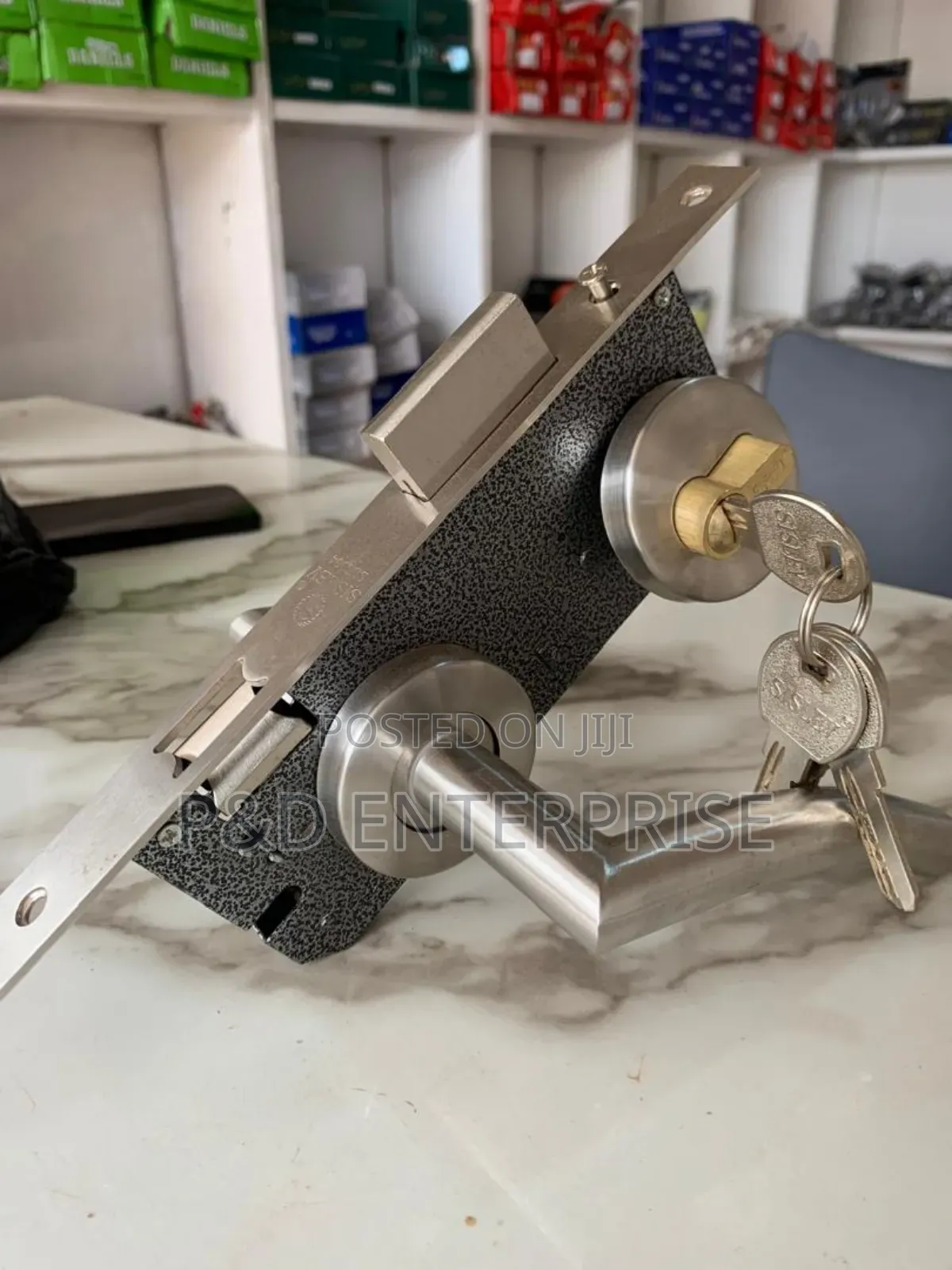 Quality Door Lock With Stainless Steel Separate Handles.