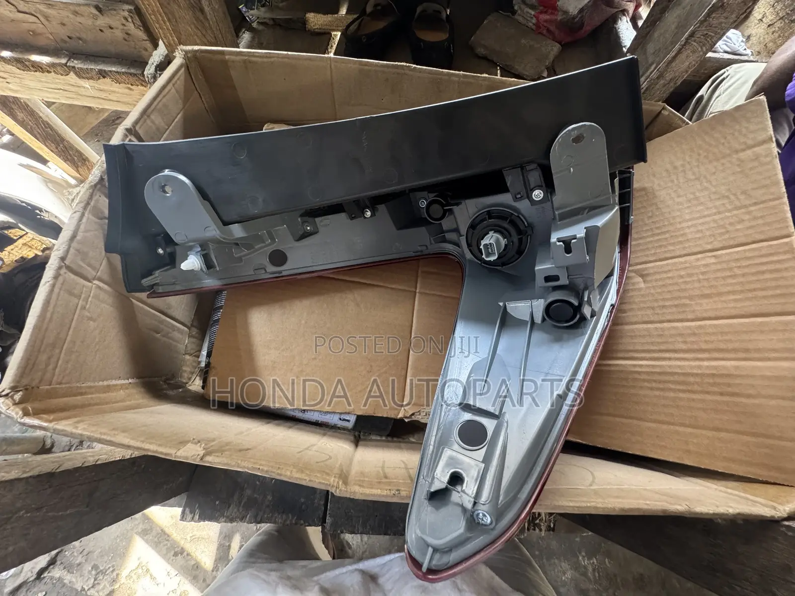 Honda Cr-v 2017,2018,2019 Tail Light.
