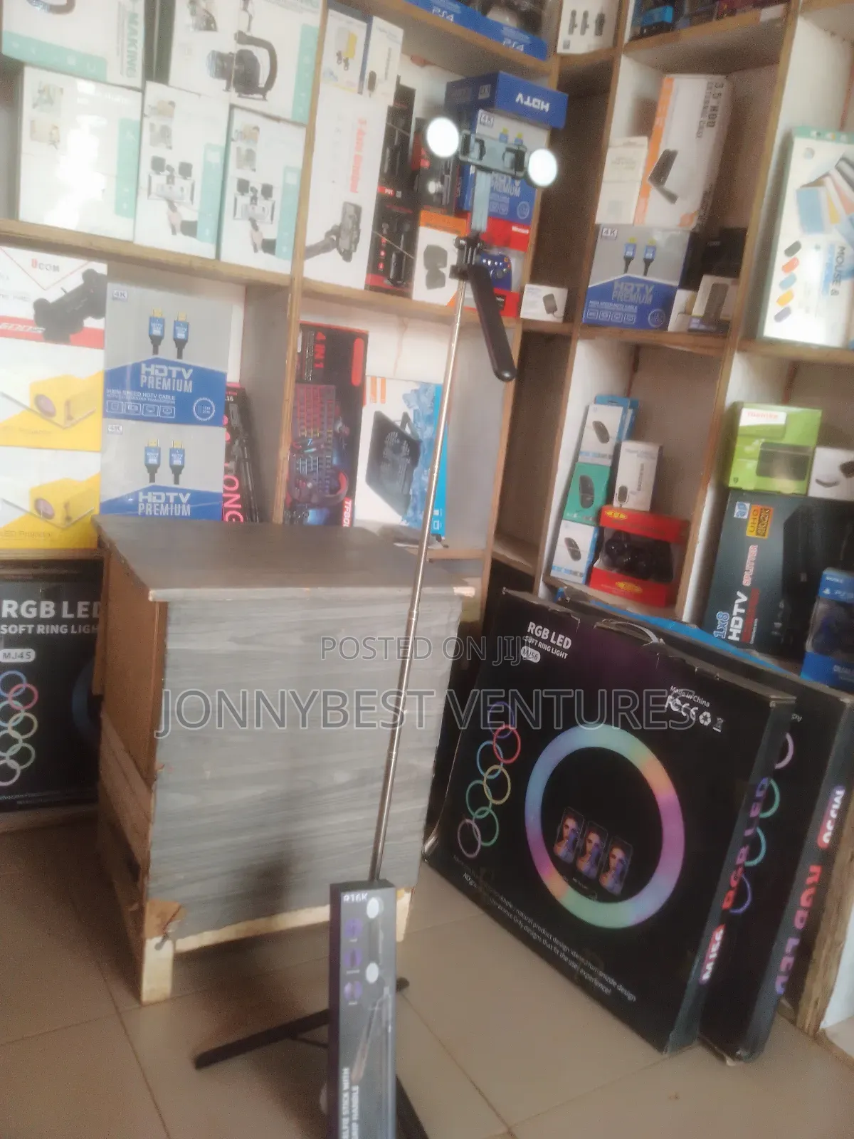 R16k Selfie Stick or R16k Tripod