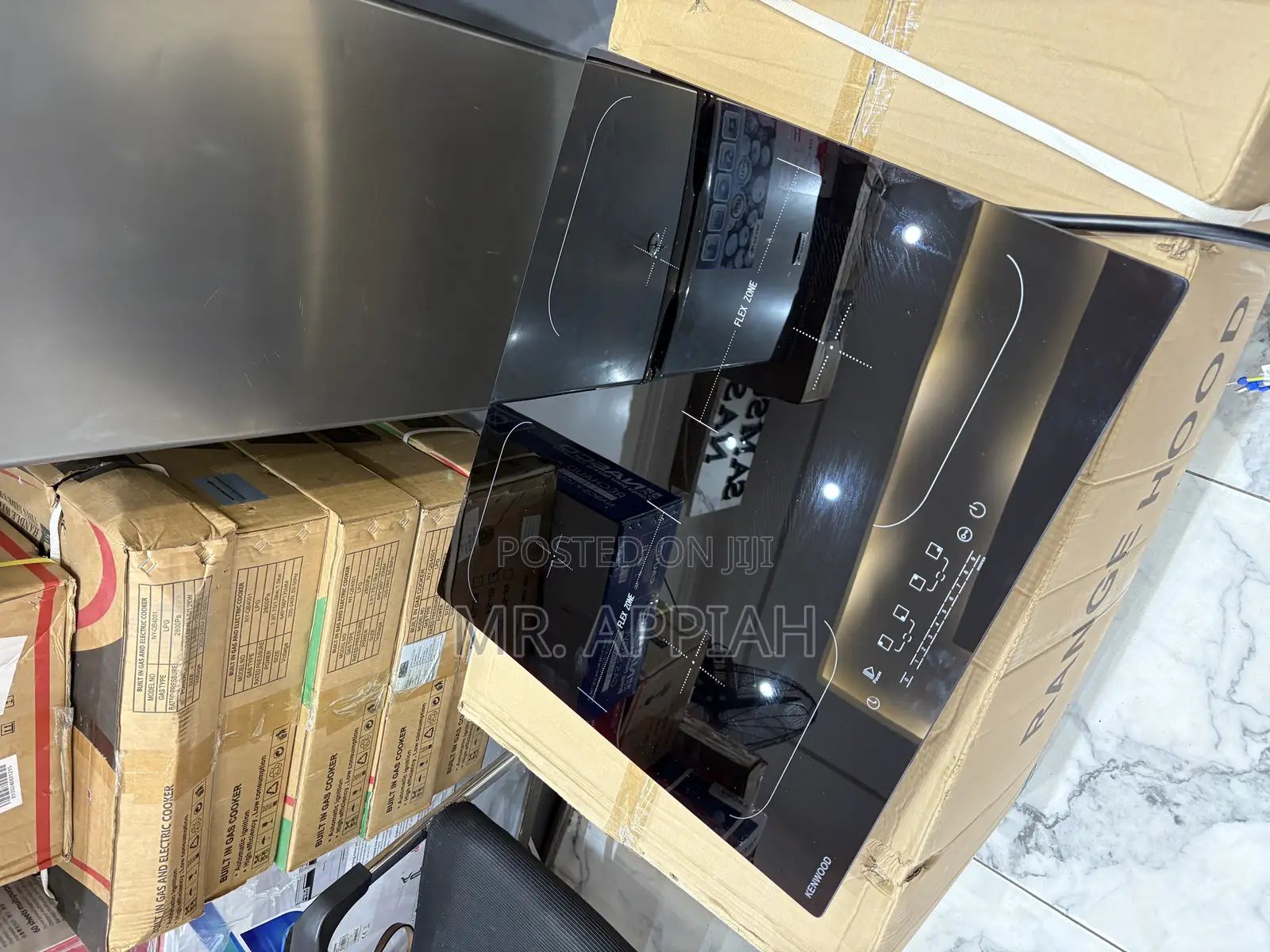 Well Built Kenwood 60cm 4 Electric in Built Tempered Glass Hob.