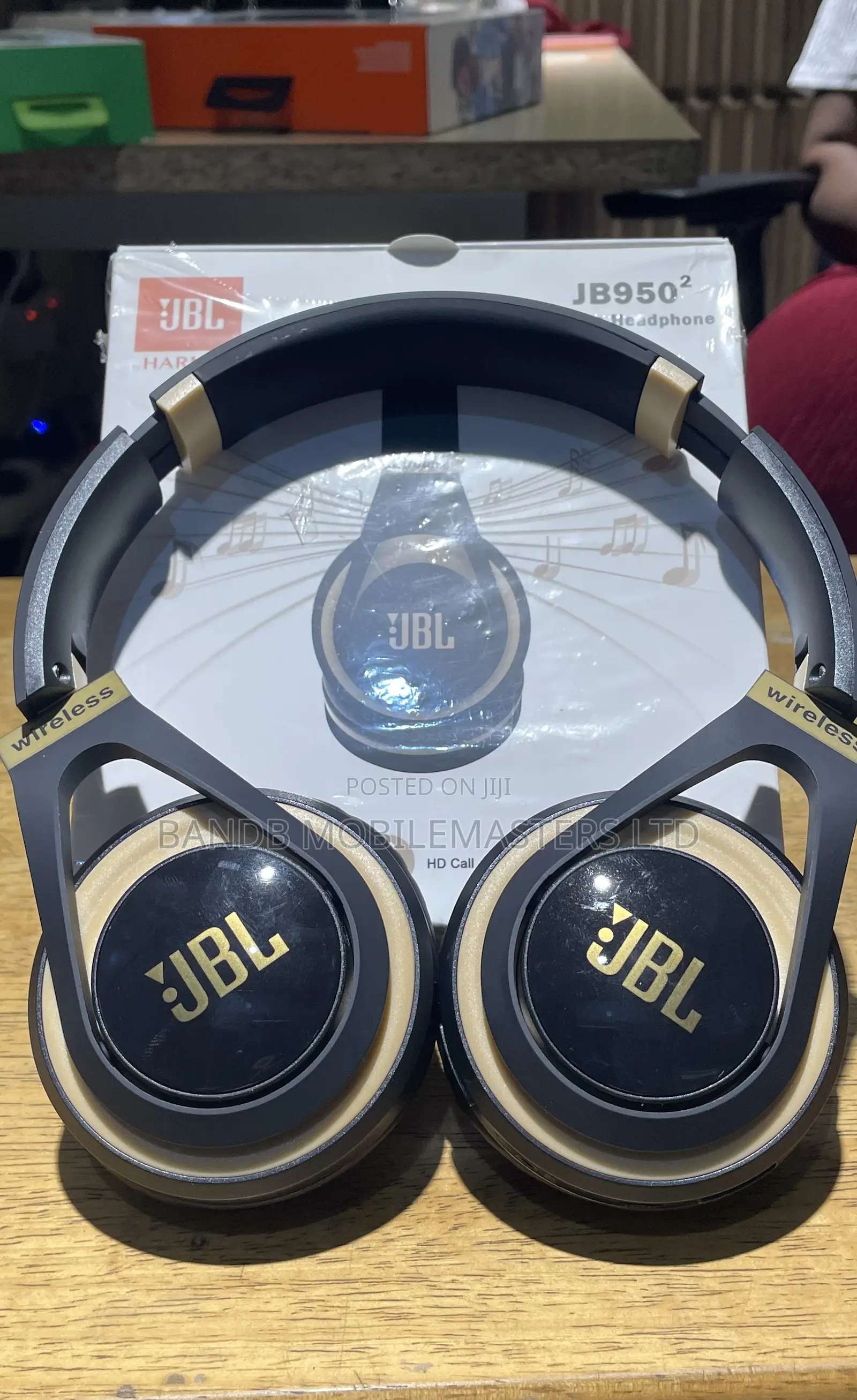 JBL Wireless Headphone Jb950